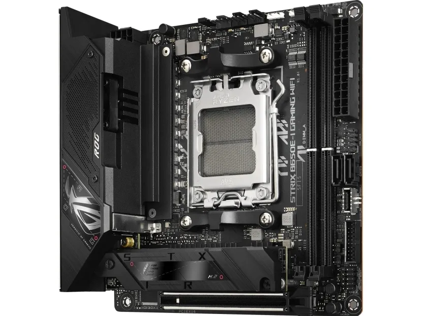 ASUS ROG Strix B650E-I Gaming WiFi - Bundkort - mini ITX - Socket AM5 - AMD B650 Chipset - USB-C 3.2 Gen 2x2, USB-C 3.2 Gen2, USB 3.2 Gen 2, USB 3.2 Gen 1 - 2.5 Gigabit LAN, Wi-Fi 6E - onboard grafik (CPU påkrævet) - HD Audio (8-kanaler)