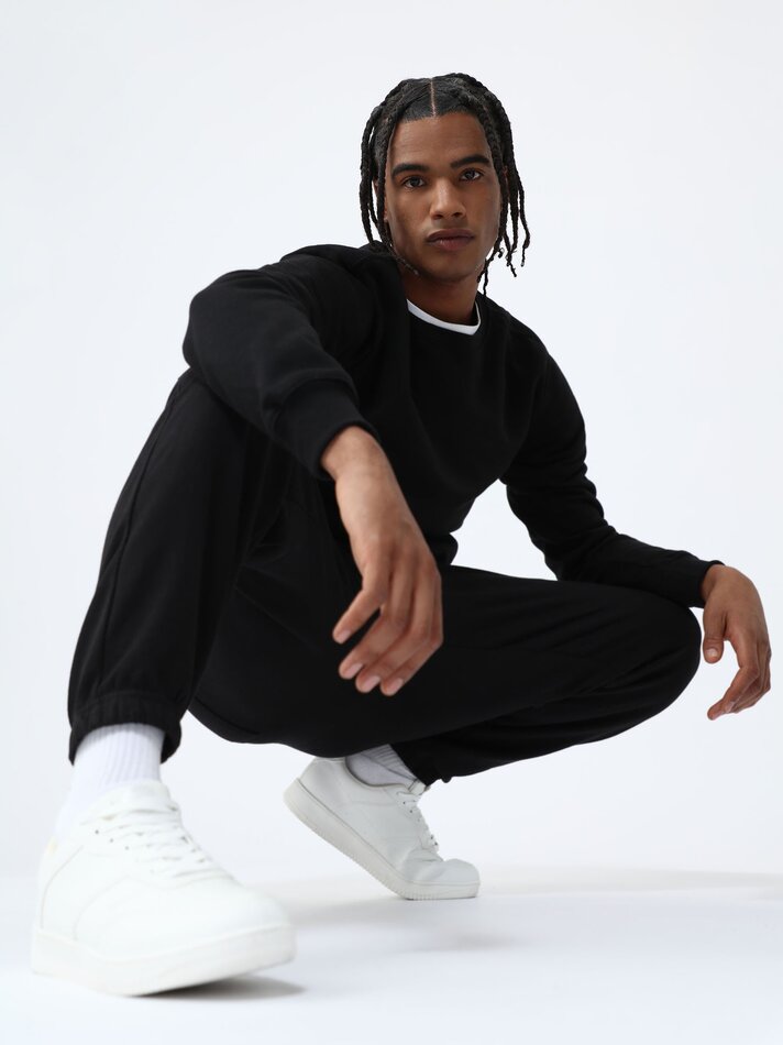 Calça jogger básica - Preta