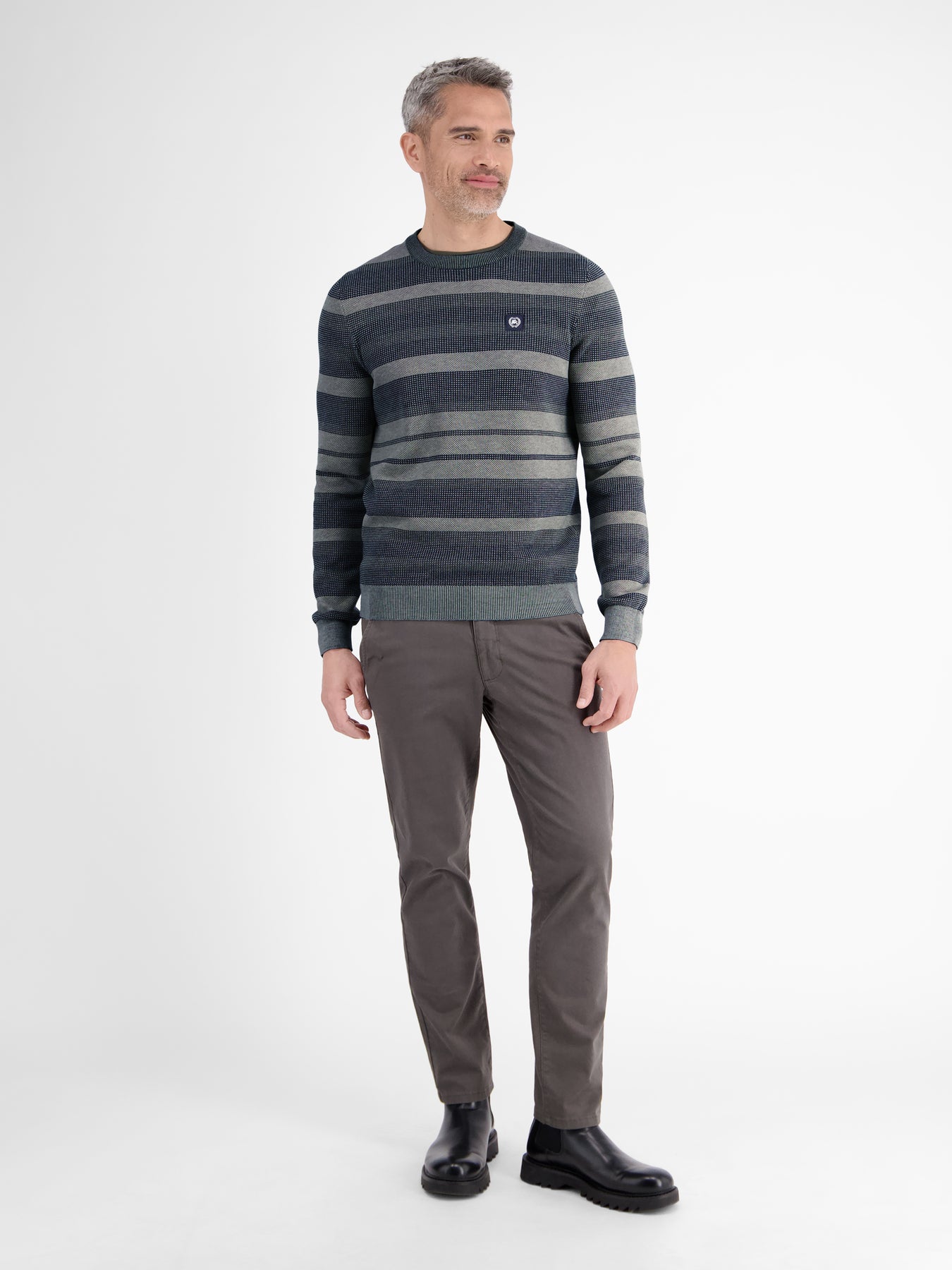 Gestreifter Strickpullover