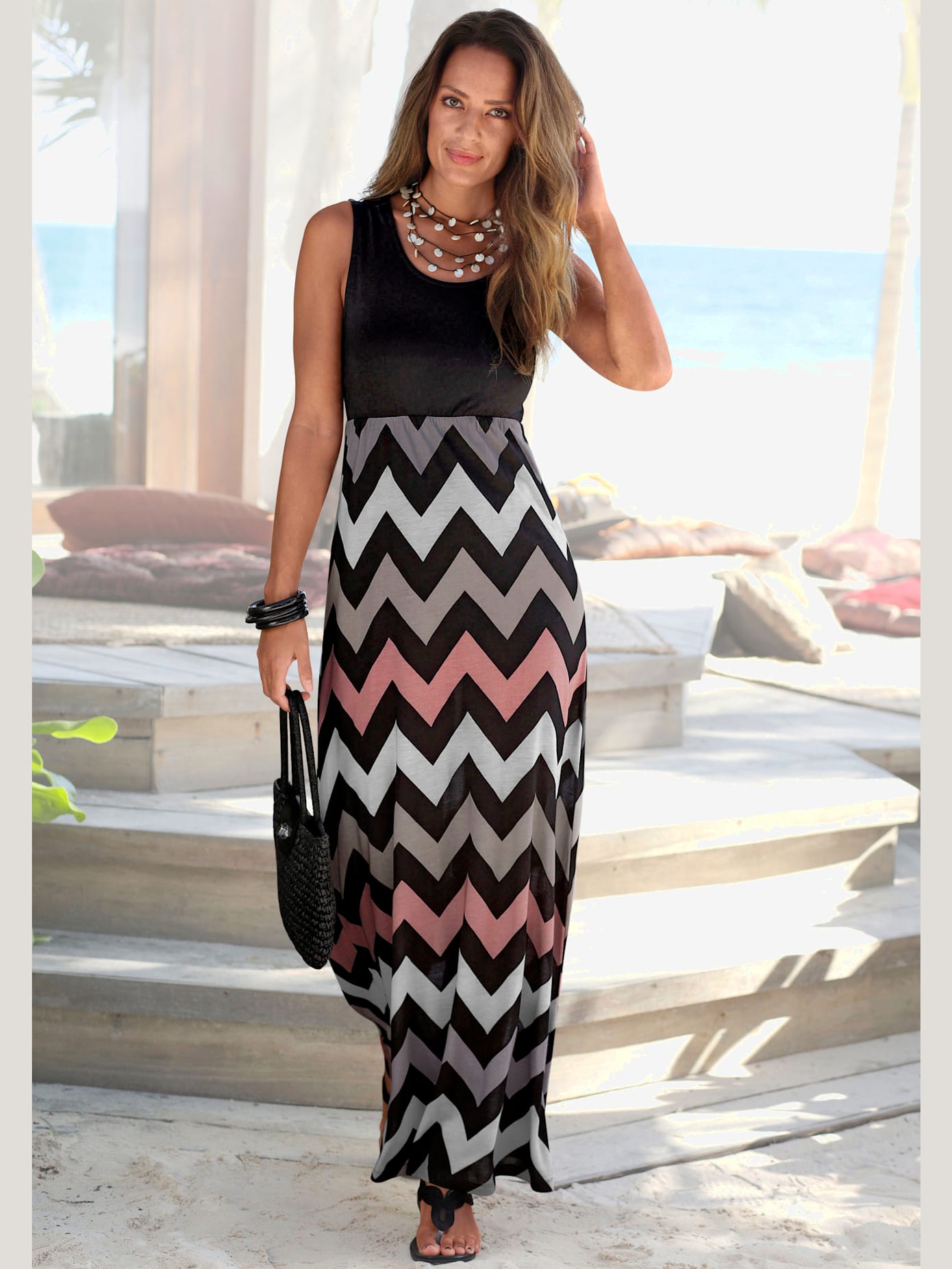 Robe longue encolure ronde