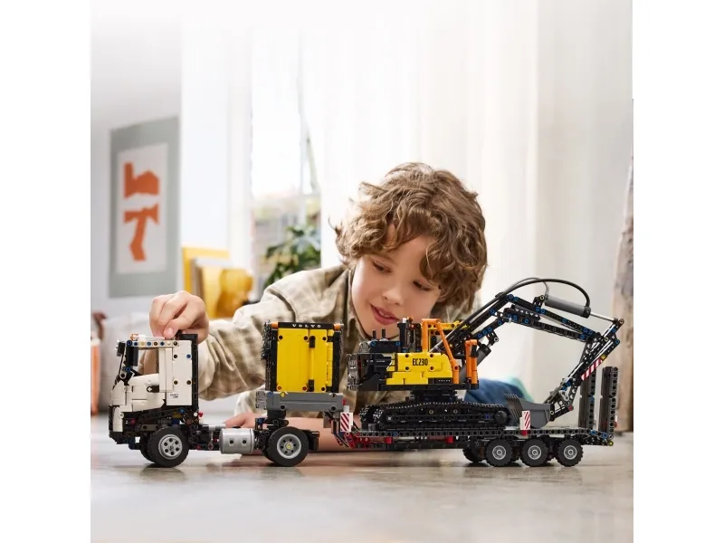 LEGO Technic 42175 Volvo FMX-lastbil og EC230 elektrisk gravemaskine