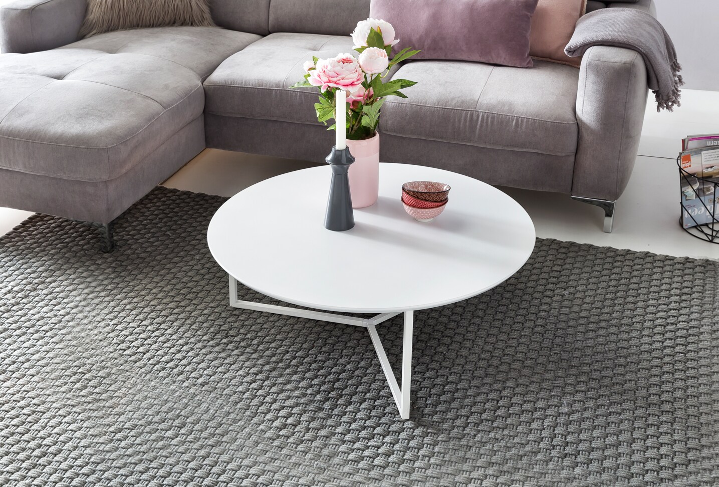 KADIMA DESIGN Runder Couchtisch aus weißem MDF-Holz, Metall-Beingestell, Ø 80 cm, Höhe 33 cm.