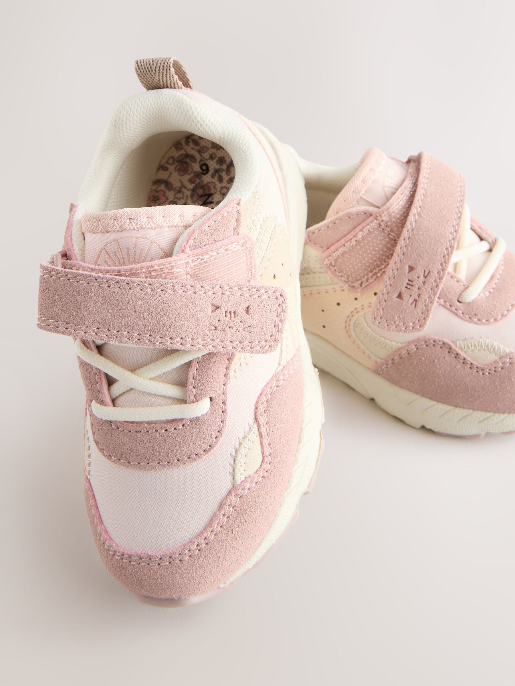 Roze - Sneakers met elastische veters en klittenbandsluiting