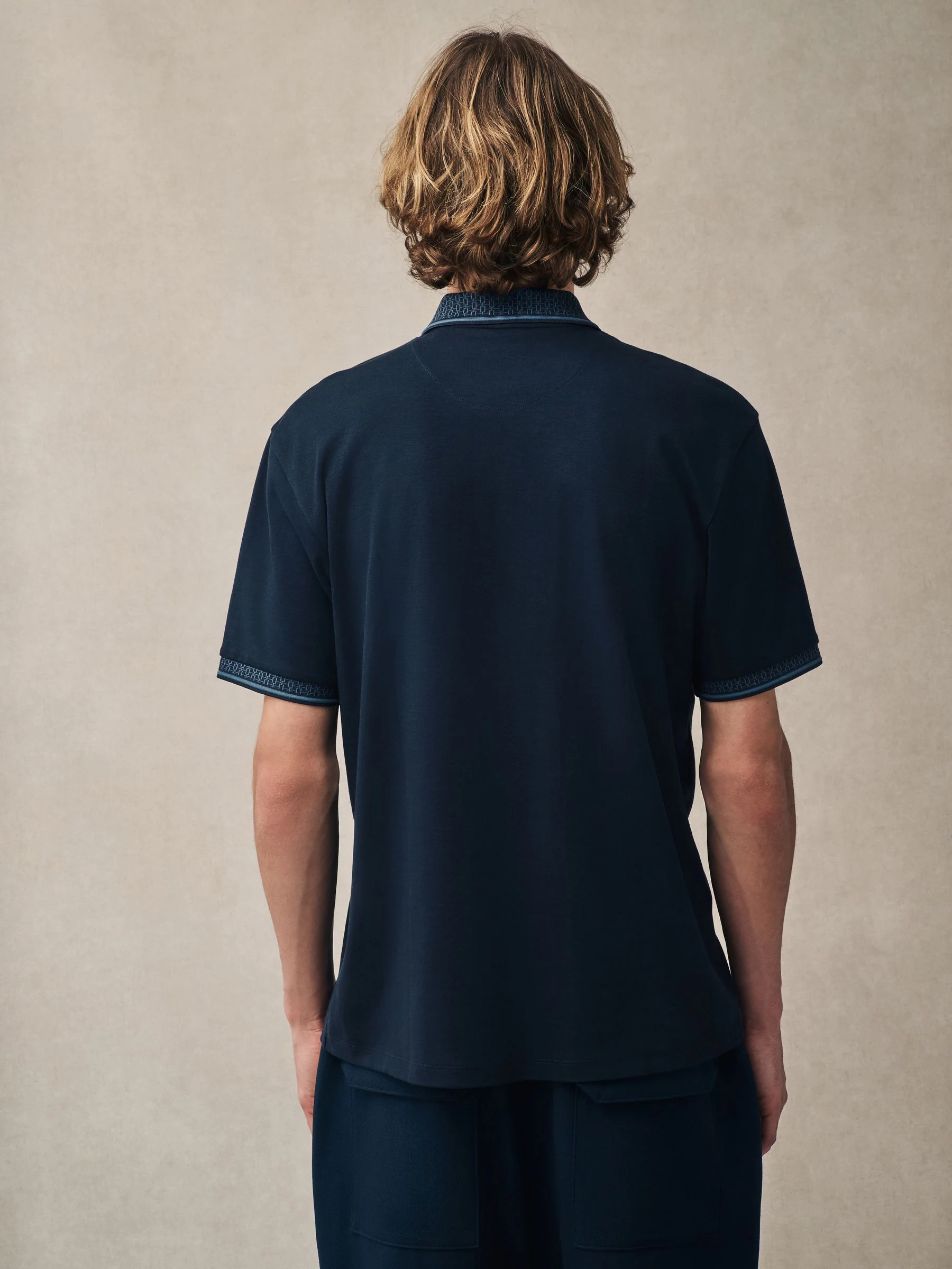 Marineblauw - Poloshirt met korte mouwen en modieuze kraag