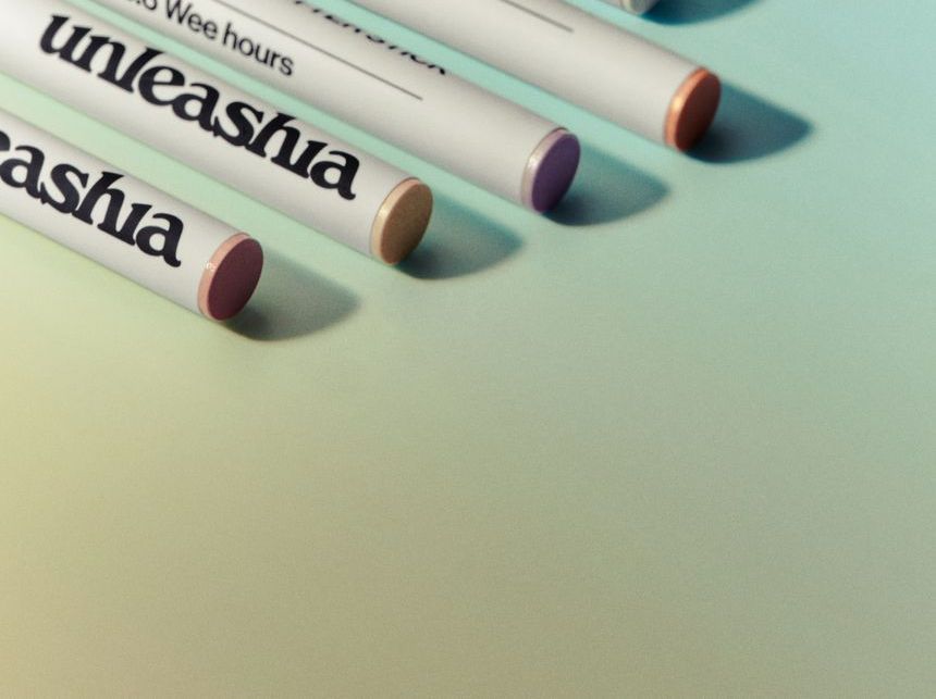 UNLEASHIA - Pretty Easy Glitter Stick Renewal - 7 kleuren