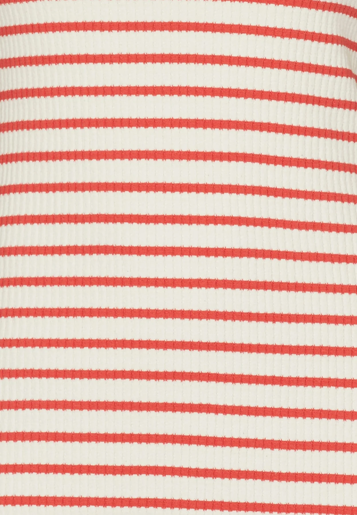 Sisters Point Eike-Dr2 831 cream strawberry