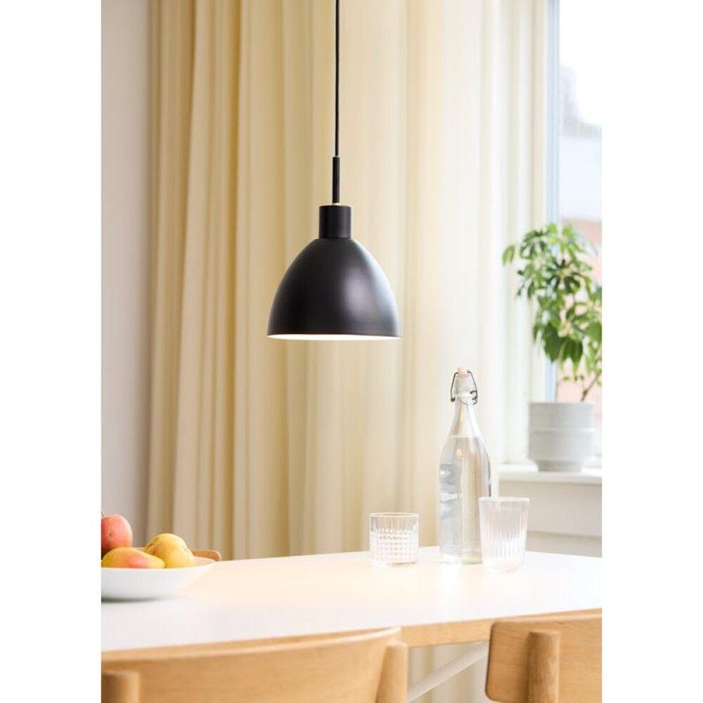 PENDEL HALO DESIGN ROCK Ø20 SVART