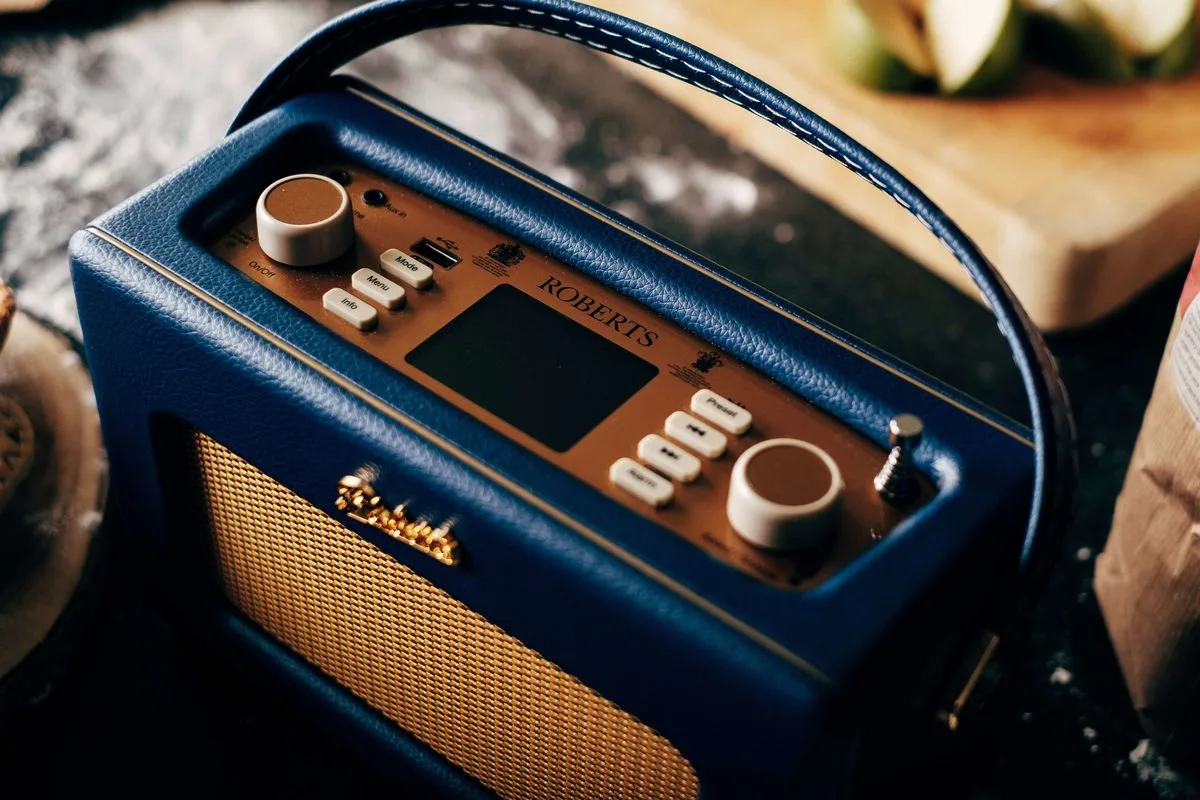Roberts Revival iStream 3L Bleu foncé Enceintes connectées