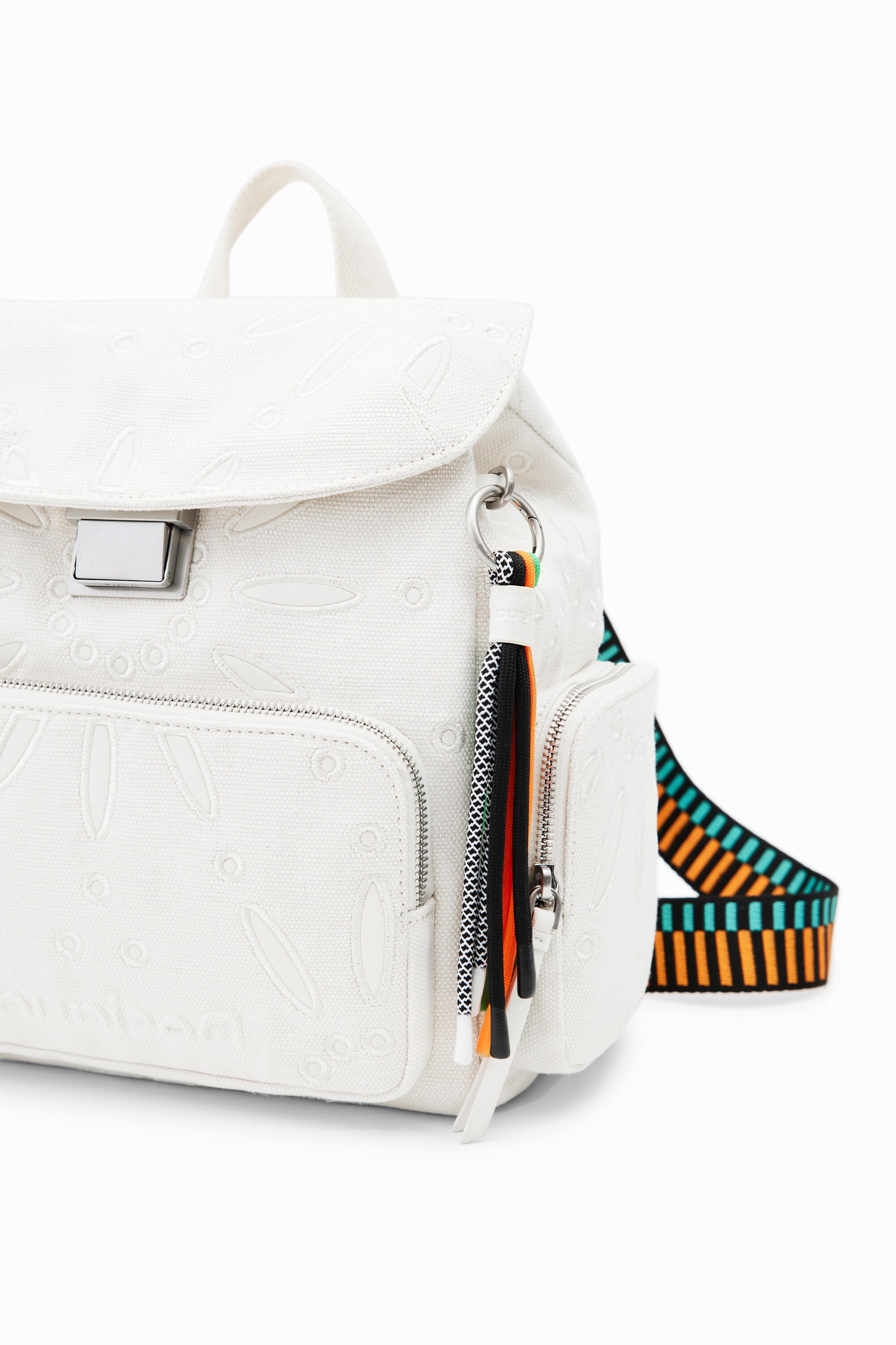 Sac à dos moyen broderie suisse
