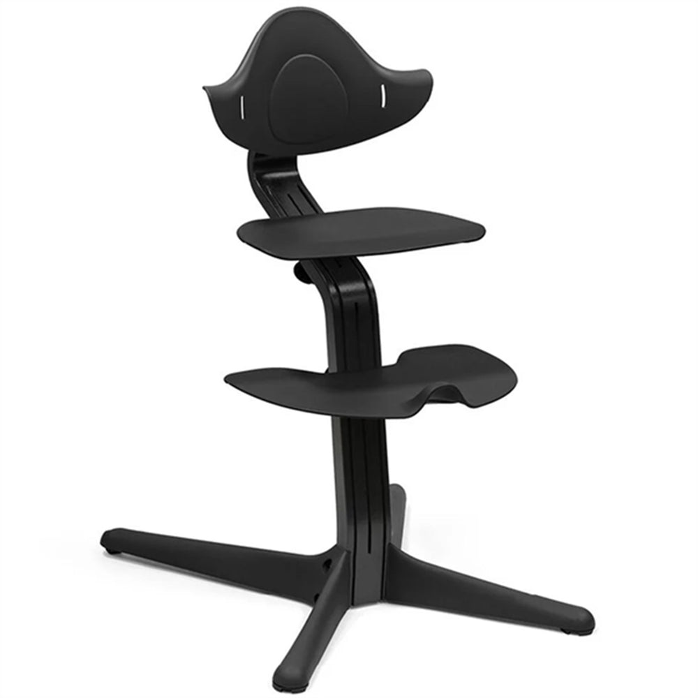 Nomi® Stol Black/Black - Stokke® → Luksusbaby.dk