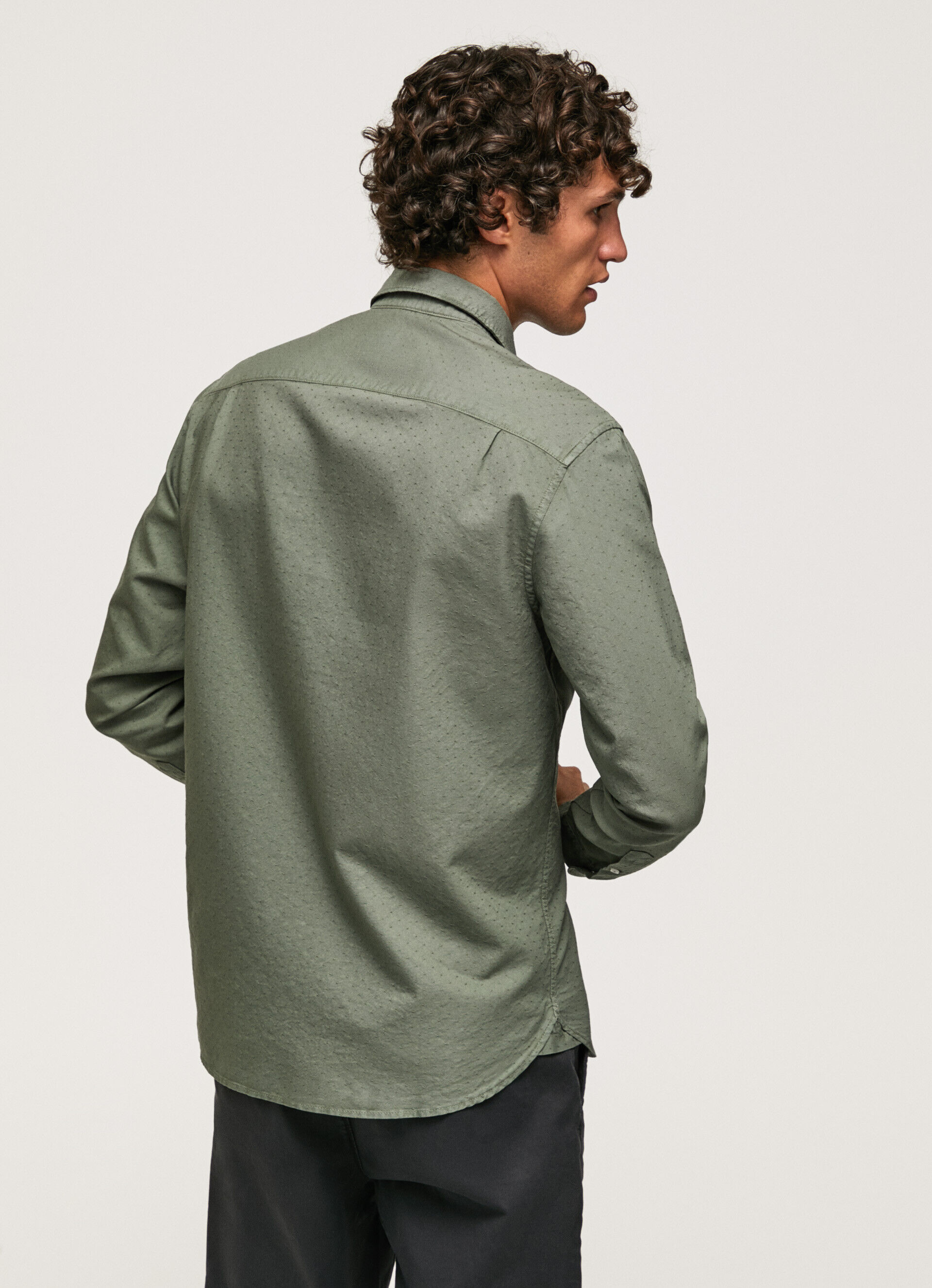 CAMISA DOBBY DE CORTE REGULAR - verde-esmeralda