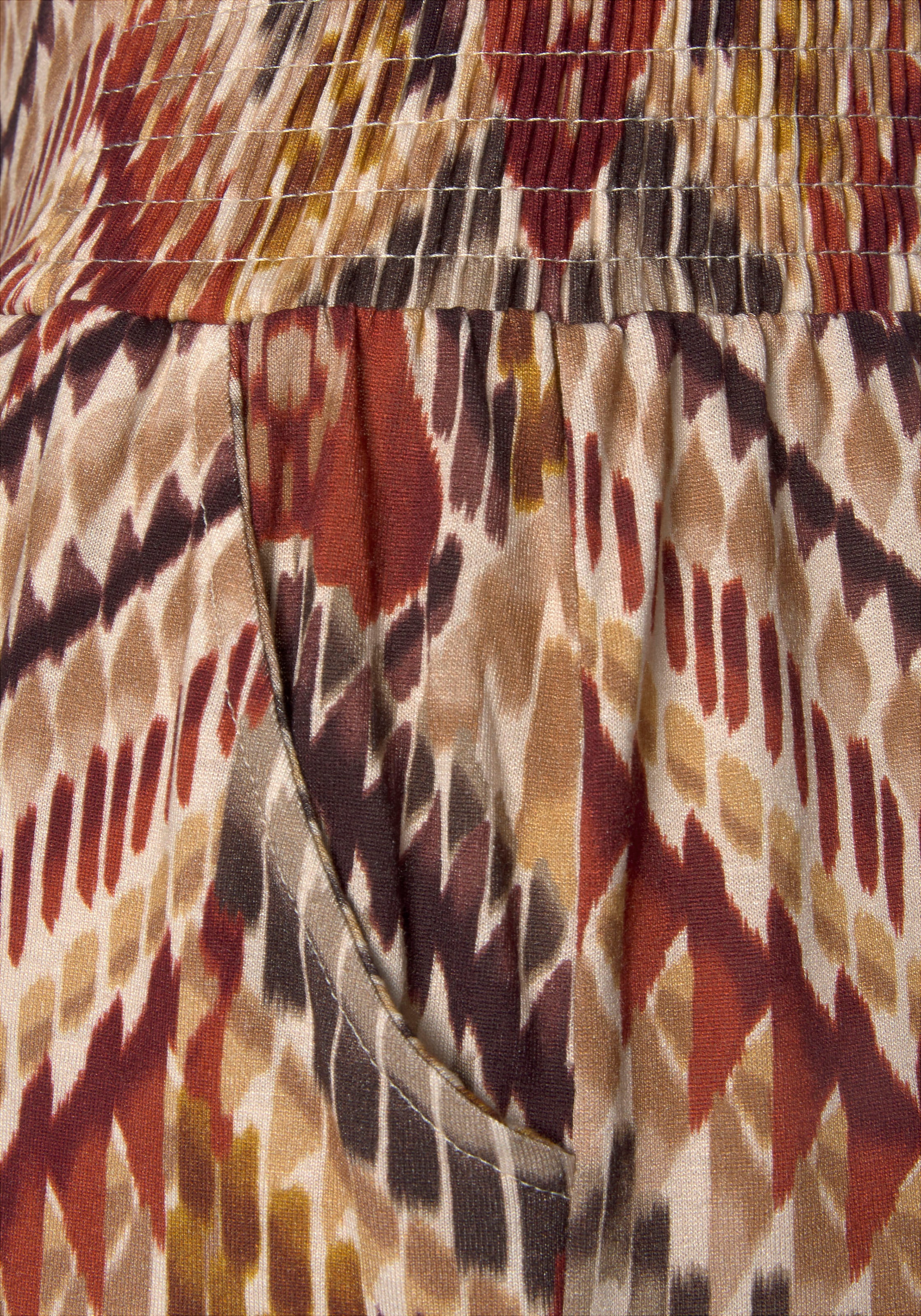 LASCANA Jerseyhose  mit Ethnoprint und Taschen, lockere Passform
