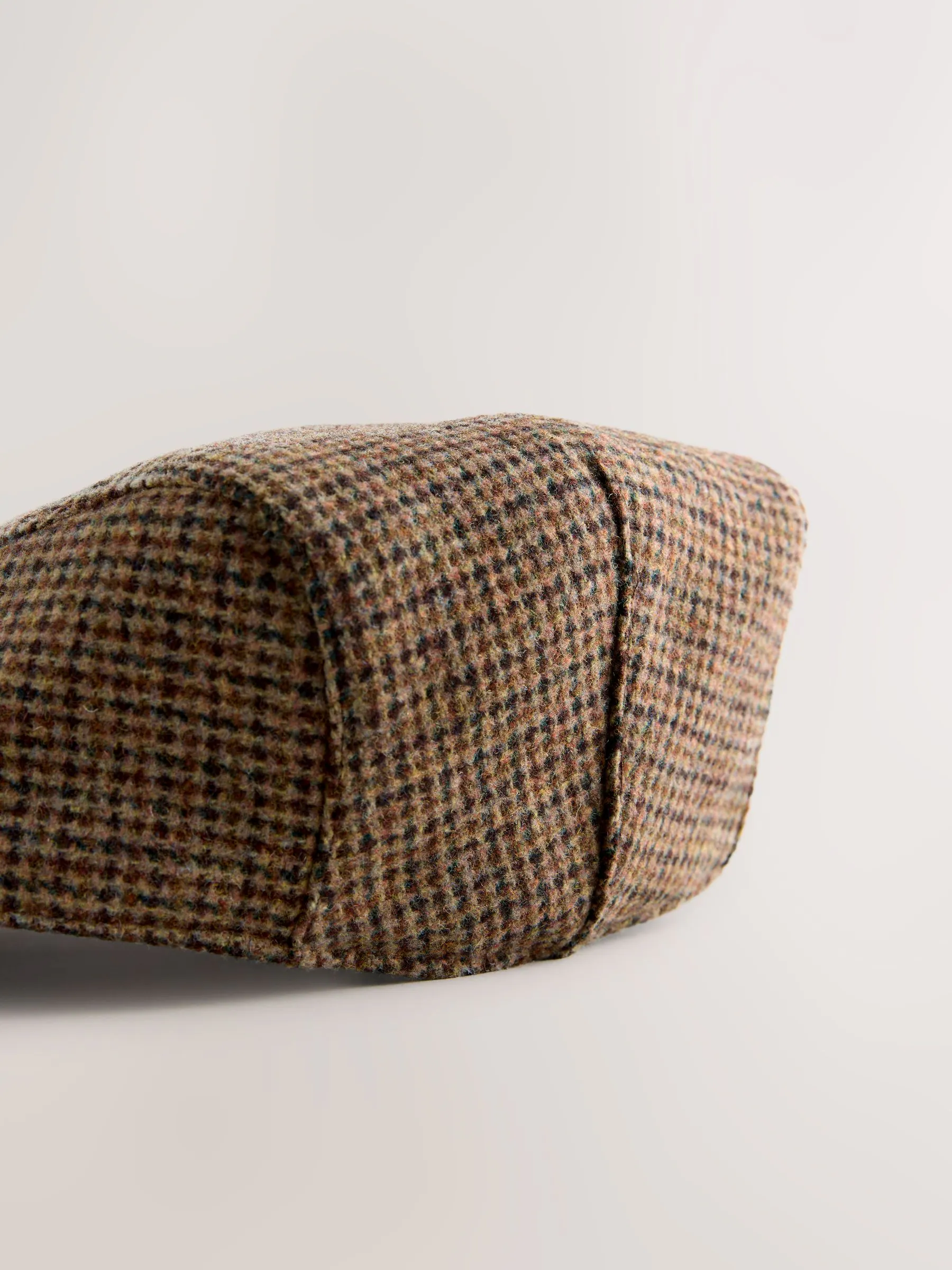 Dogtooth Brown - Platte pet