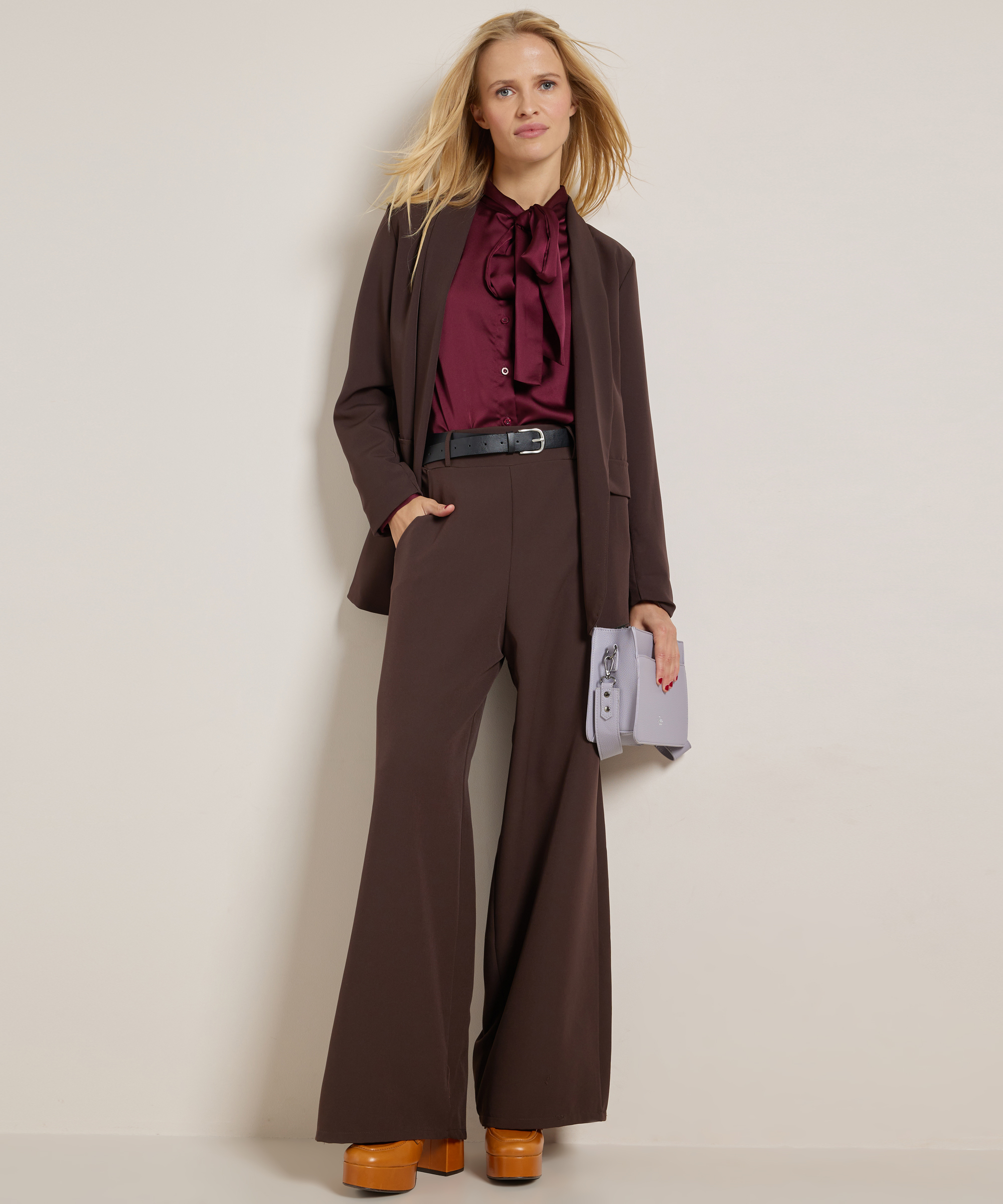 blouse met strikkraag