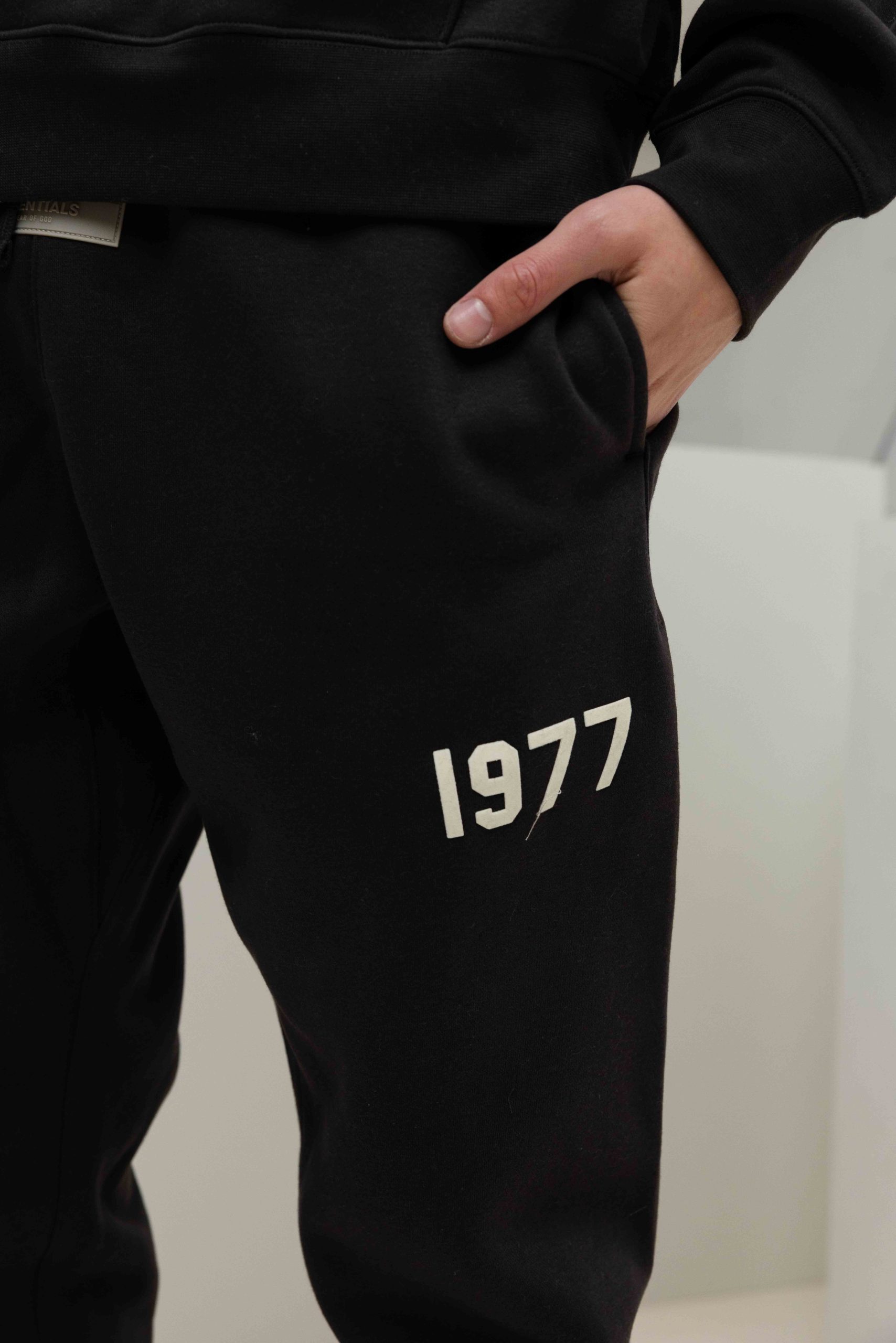 Fear Of God Essentials 1977 Trainingspak Heren Donkergrijs
