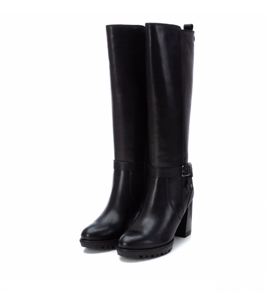 Botas Carmela em couro preto, modelo 160055 - Altura do salto: 9 cm -