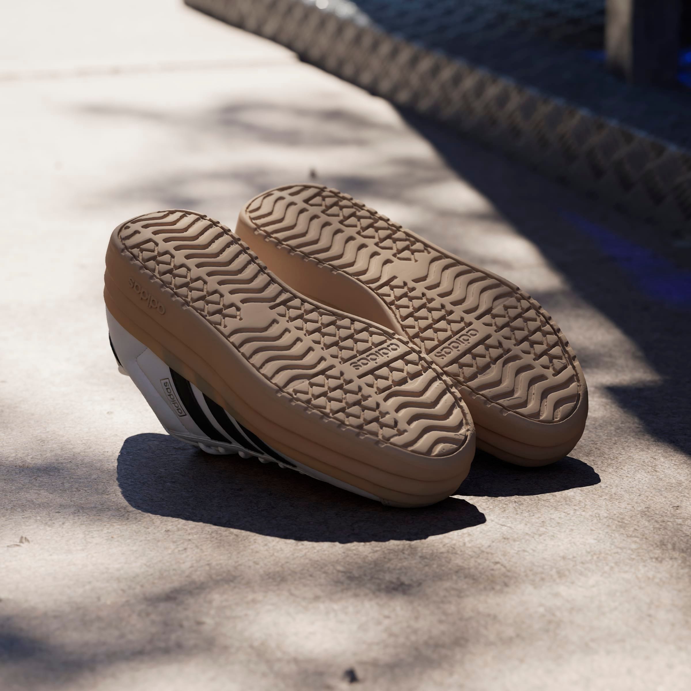 adidas Sportswear Plateausneaker »VL COURT BOLD«  Design auf den Spuren des adidas Gazelle Bold