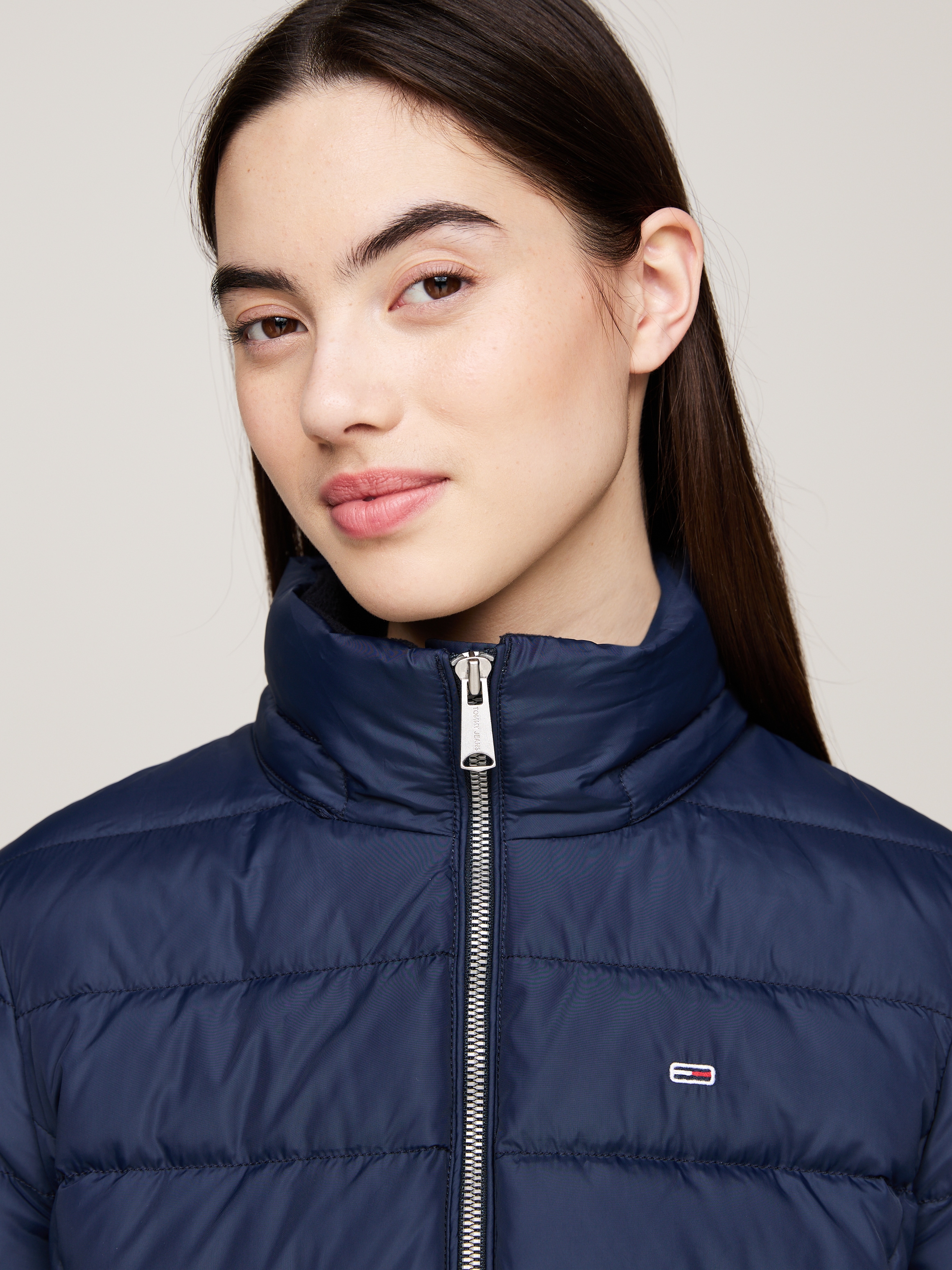 Tommy Jeans Curve Steppjacke »TJW BASIC HOODED DOWN JACKET EXT« mit Kapuze in Grossen Grössen, mit Kapuze