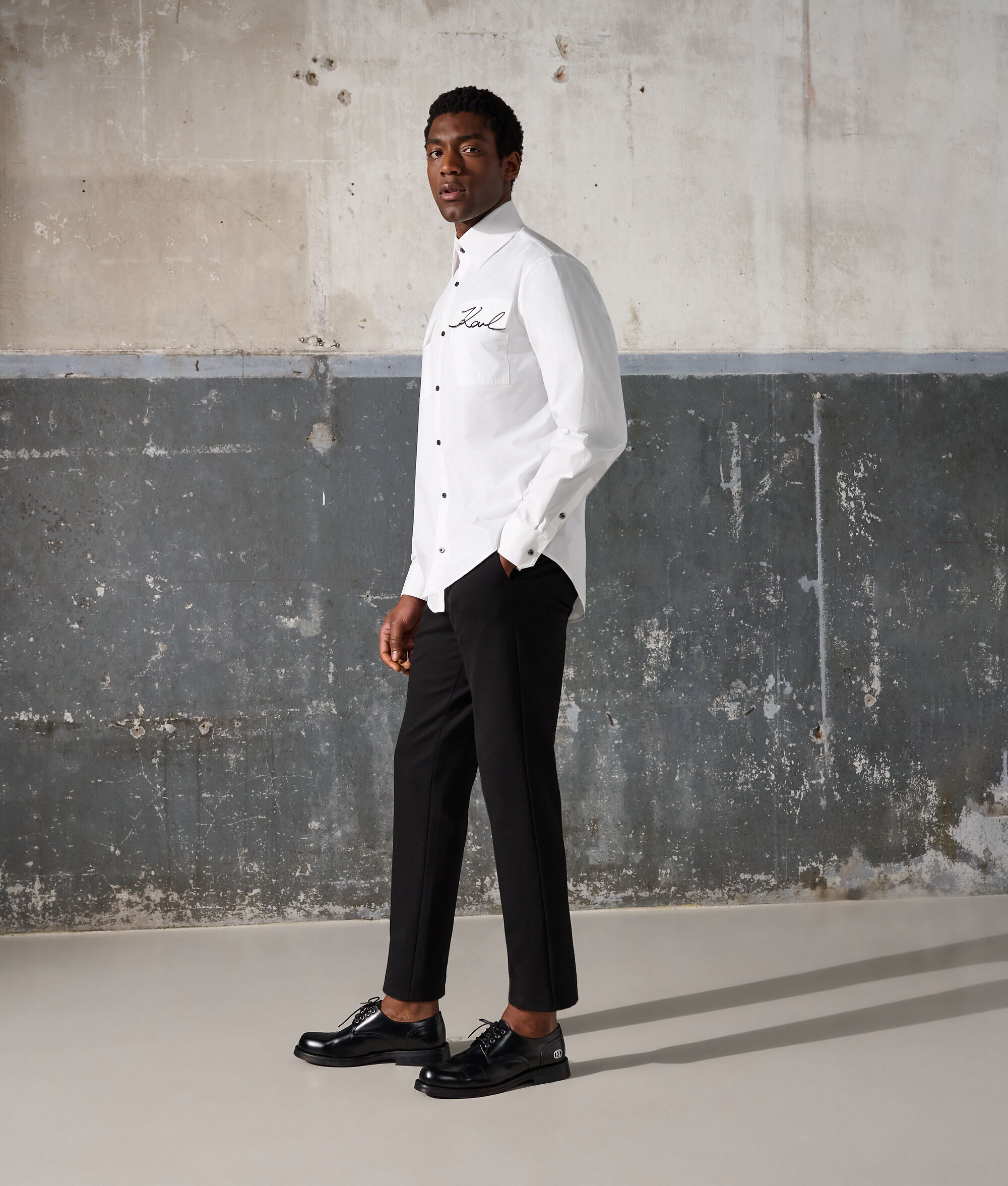 CHEMISE KARL SIGNATURE SÉLECTIONNÉE PAR HUN KIM