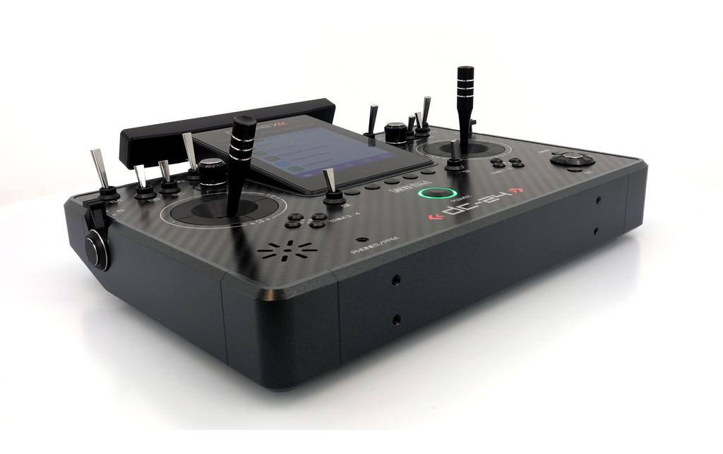 Fernsteuerung DC-24 II Carbon Line Grau<br>Professioneller 2.4 GHz Duplex Pultsender