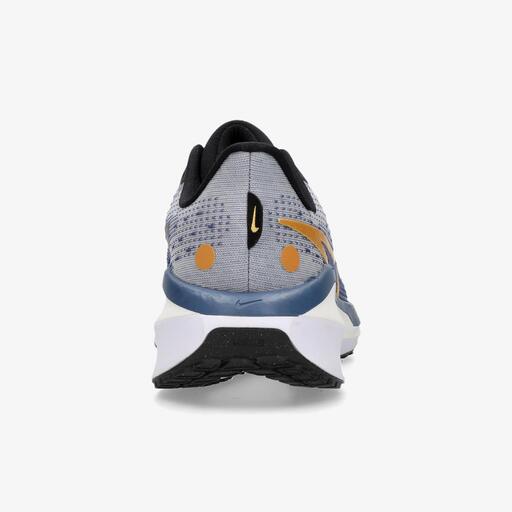 Nike Vomero 17