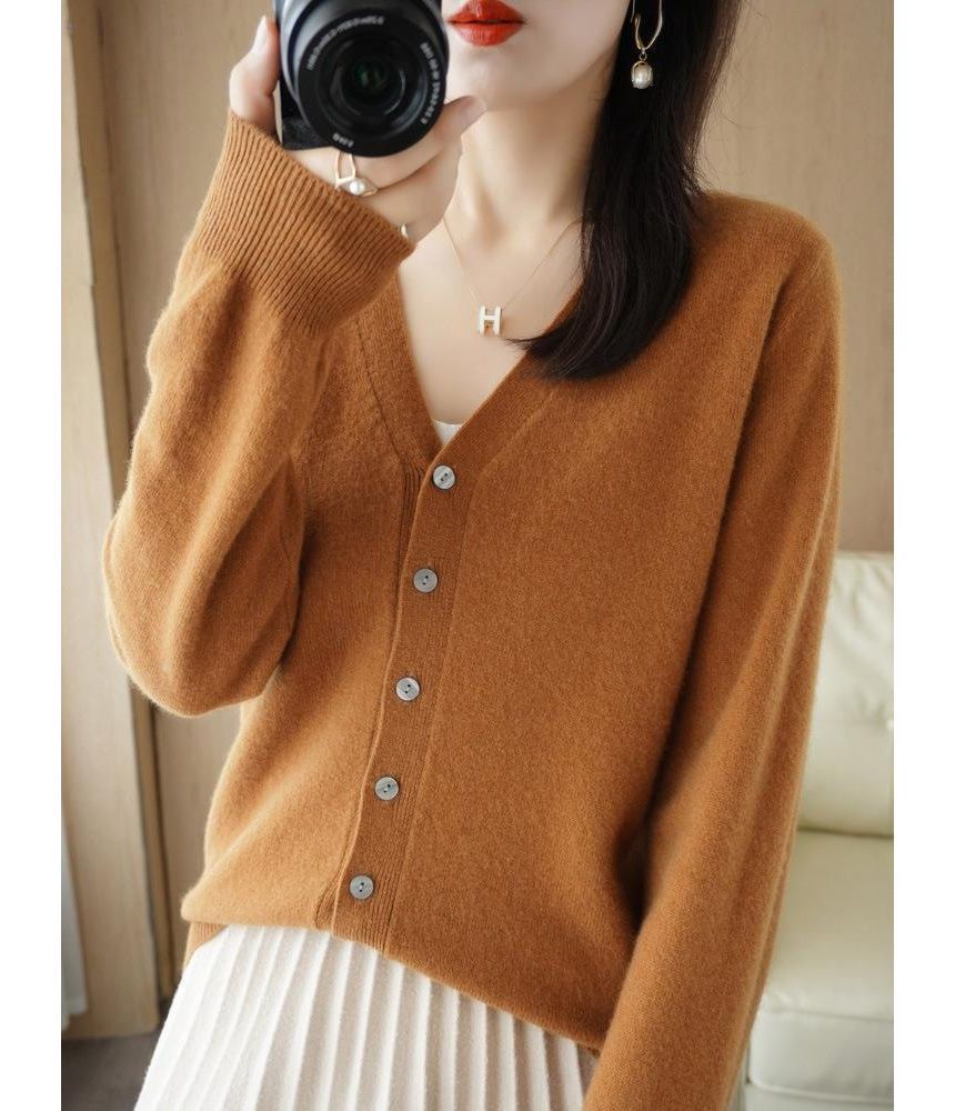 Gistinty - V-hals effen vest met knoopjes