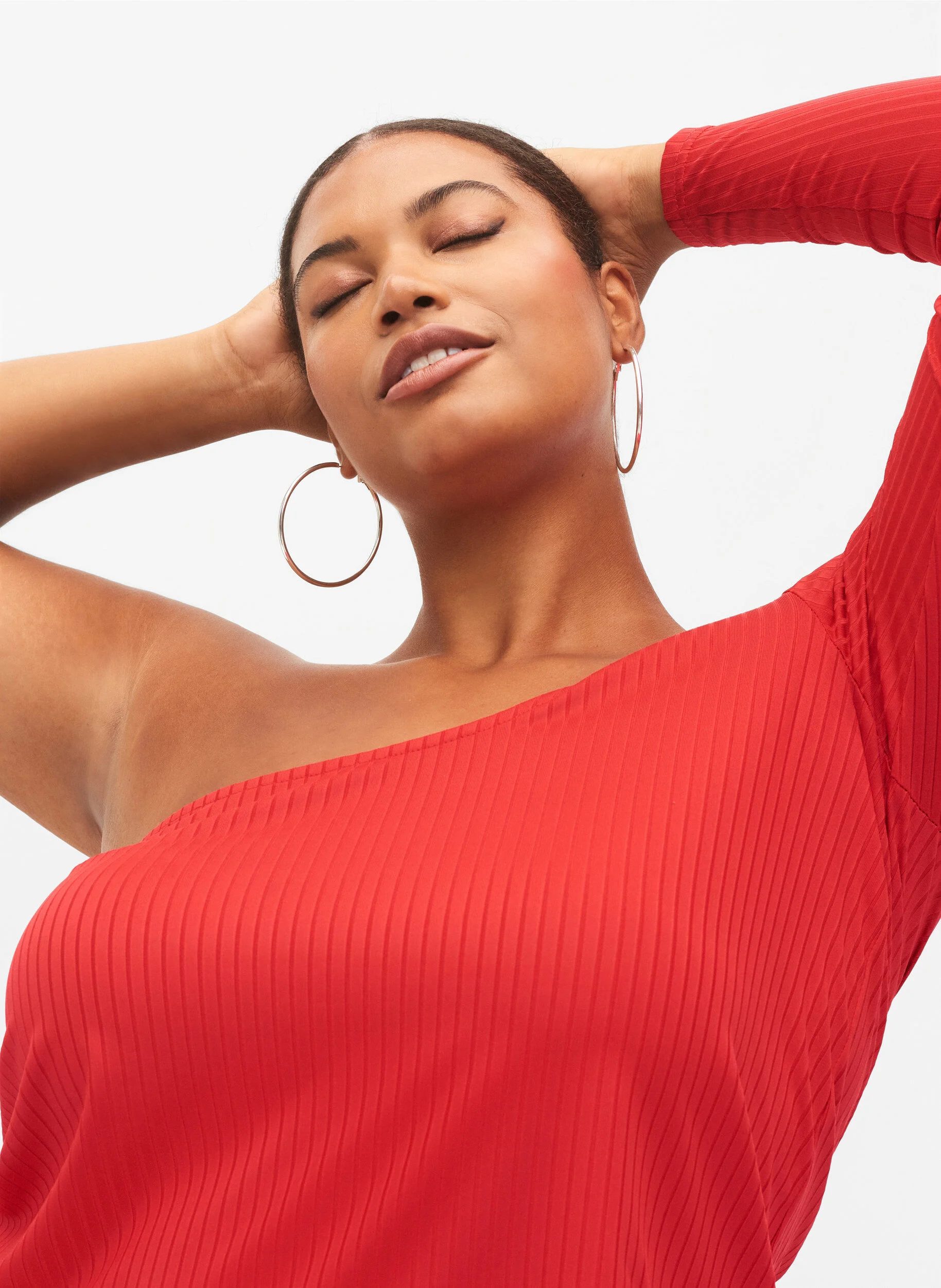 One-shoulder bluse