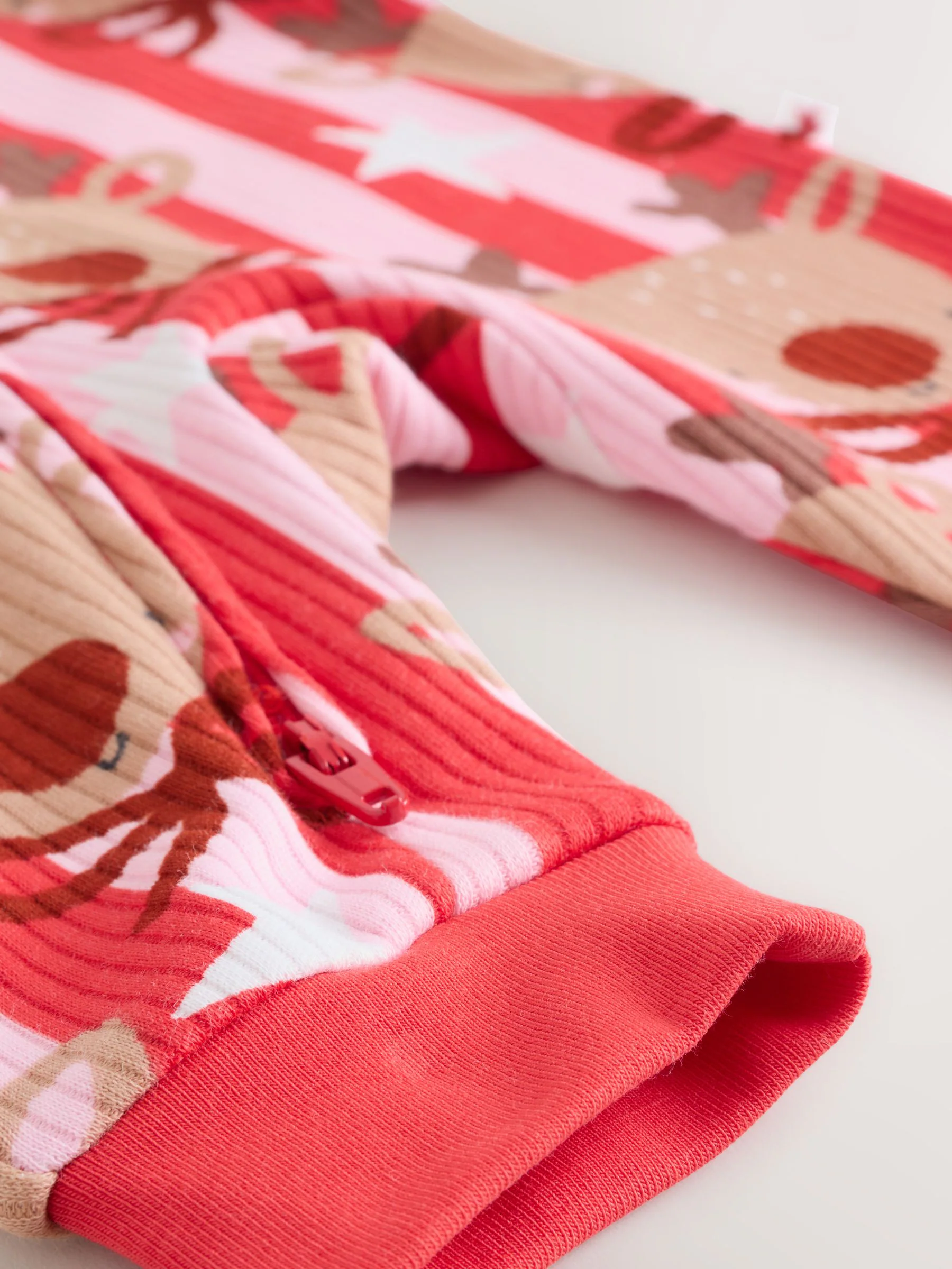 Roze - Baby kerstpyjama met rendierstrepen (0mnd -3jr)