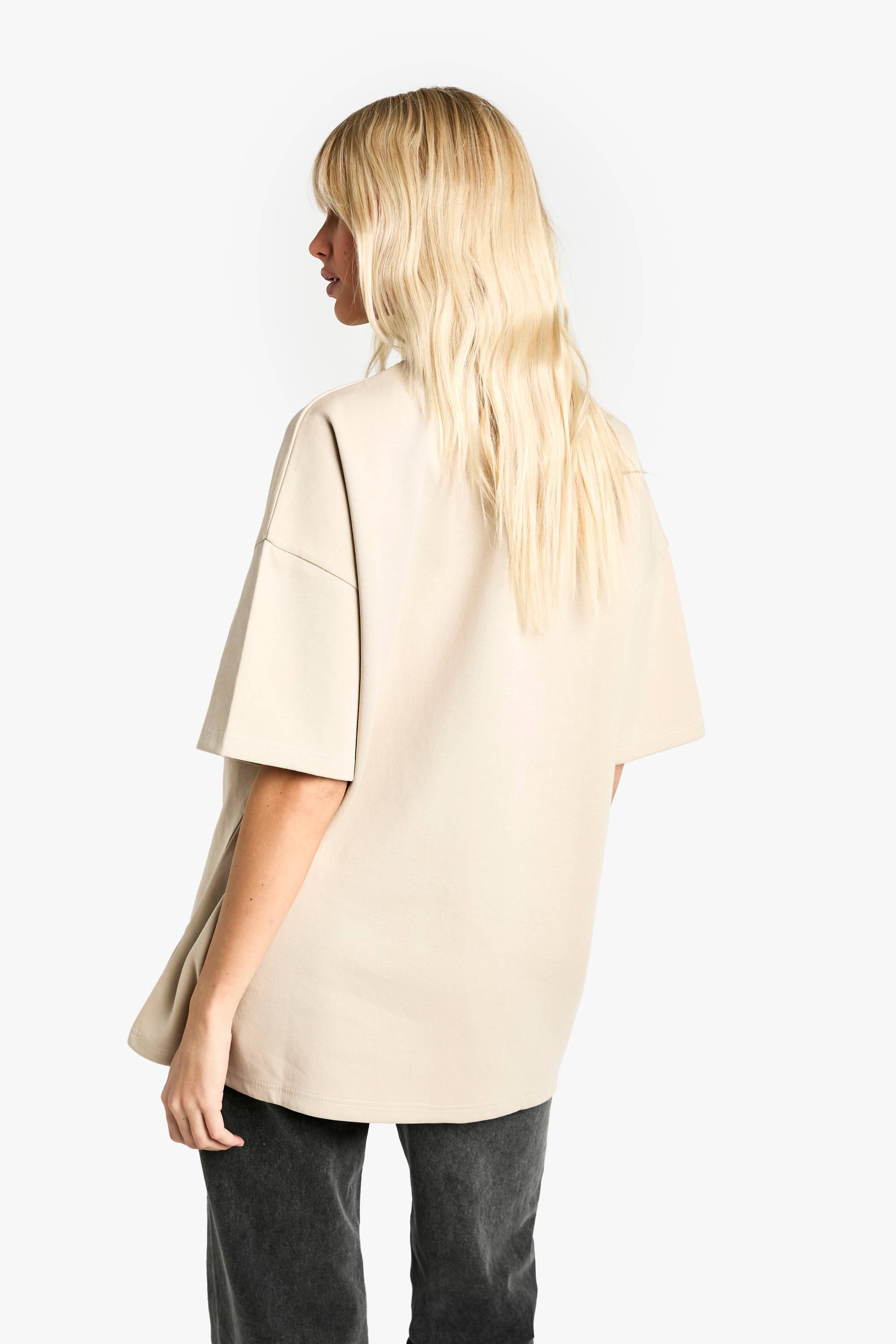 boohoo T-shirt surdimensionné en interlock premium à toucher doux