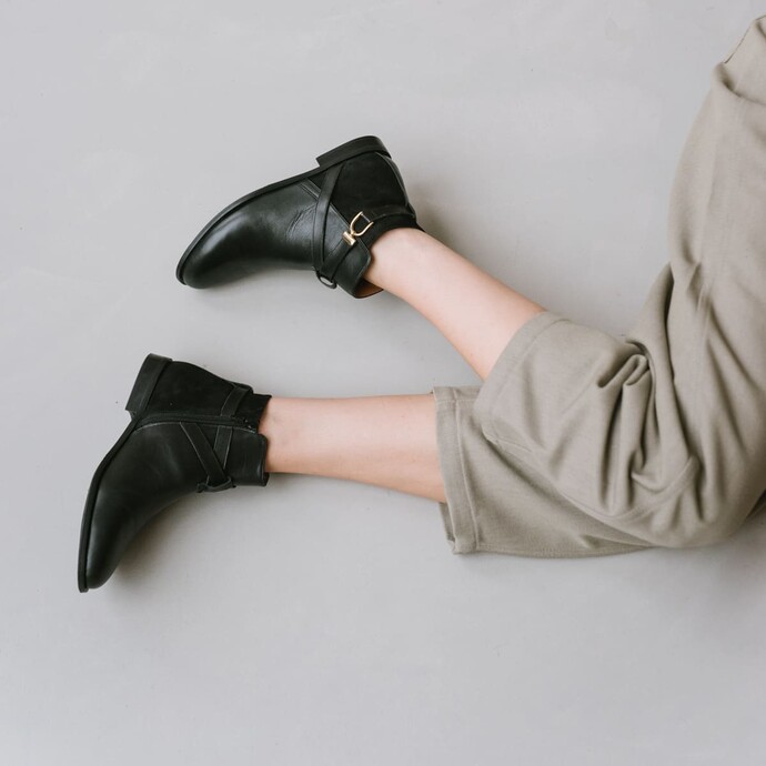 Bottines bi-matières  en cuir et velours noir