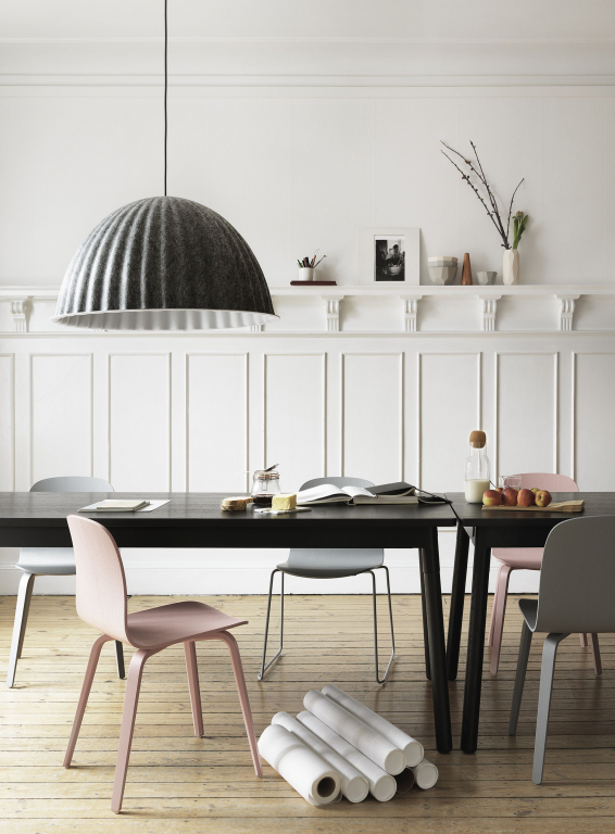 Muuto Under the Bell hanglamp Ø82 zwart