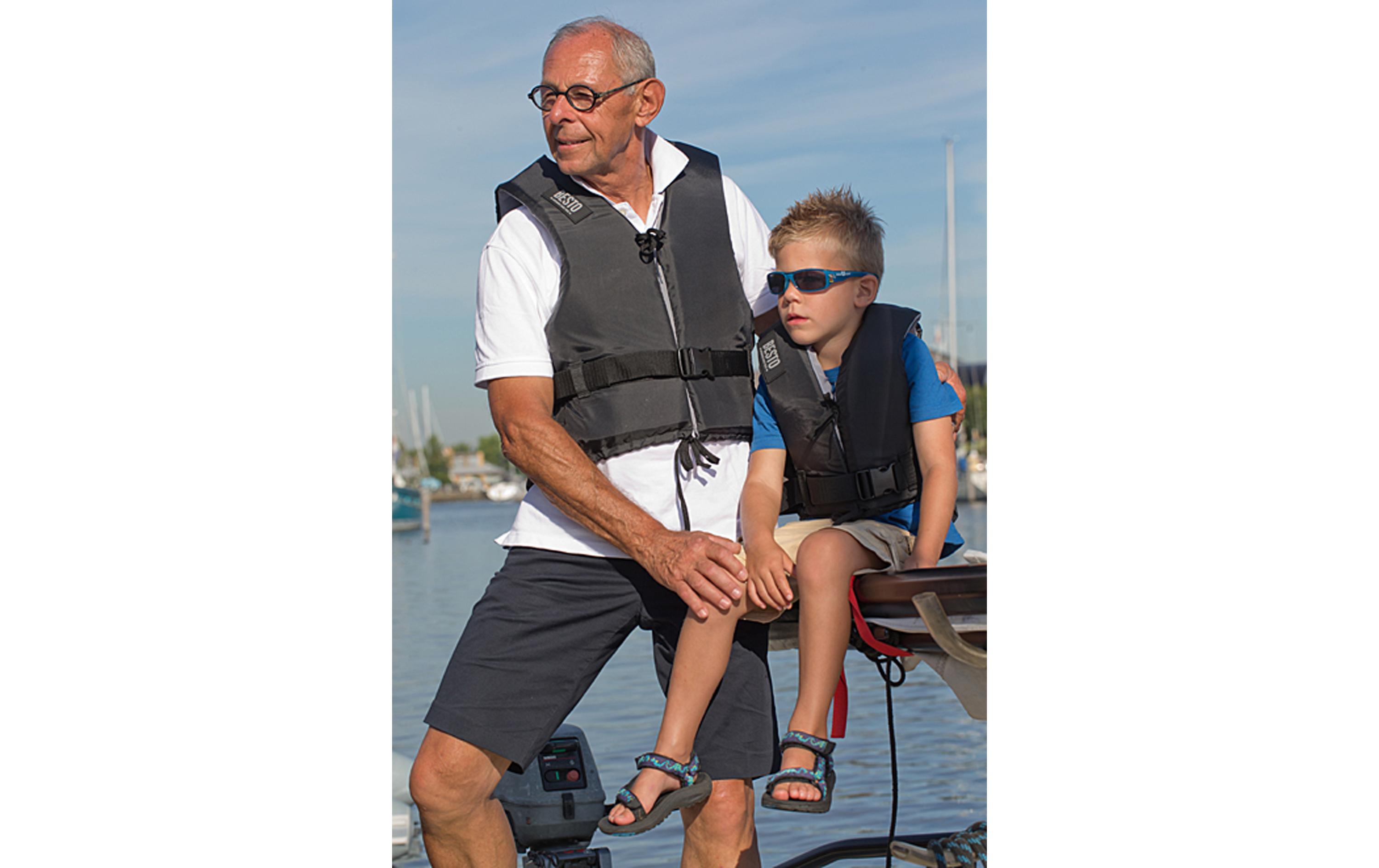 Schwimmweste Dinghy 50N Schwarz – SRettungsweste für Erwachsene
