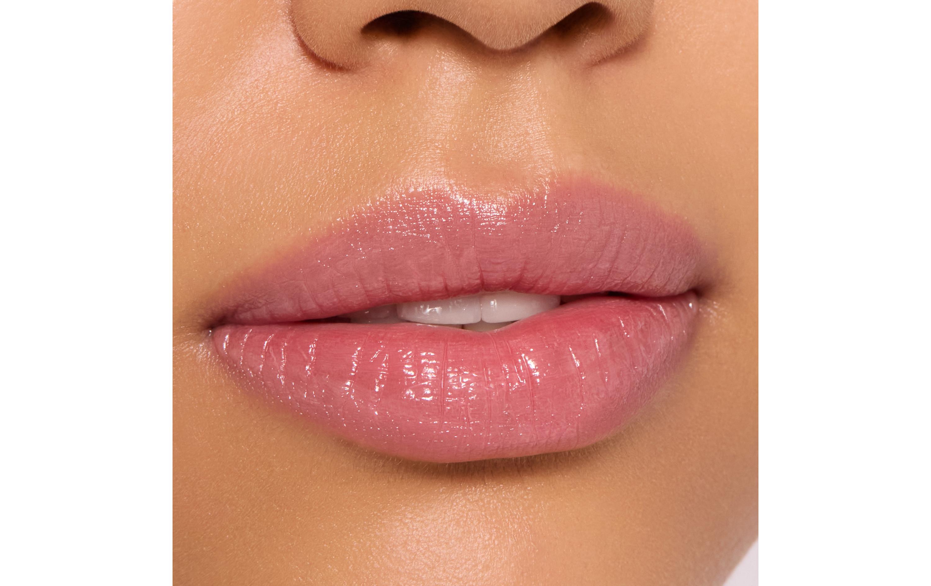 Lip Gloss Care In Colours 070 GirlbossFarbiger Lippenbalsam in einem hellen Korallen-Pink für glänzende und mit Feuchtigkeit versorgte Lippen