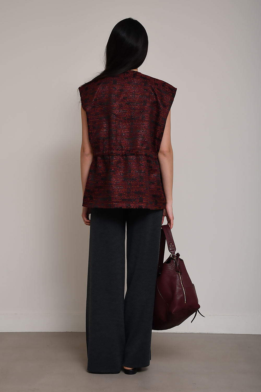 Spinny sleeveless jacket