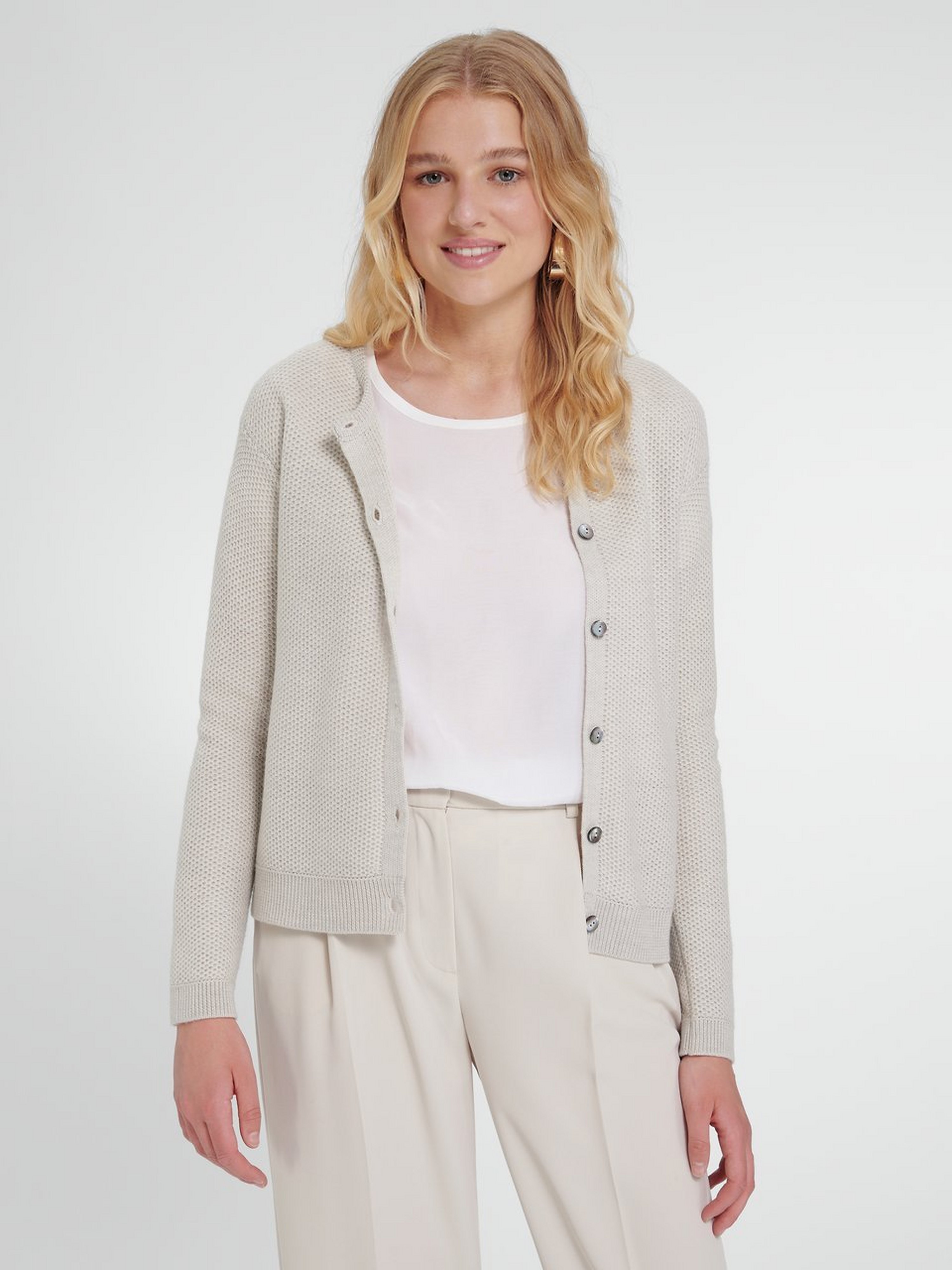 Strickjacke aus 100% Schurwolle