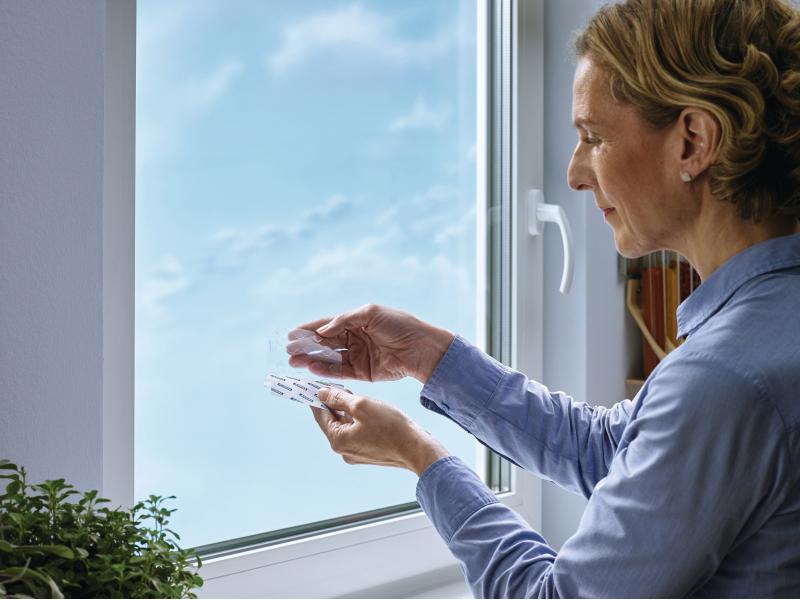 tesa Doppelseitige Klebepads für transparente Flächen 60 Stück