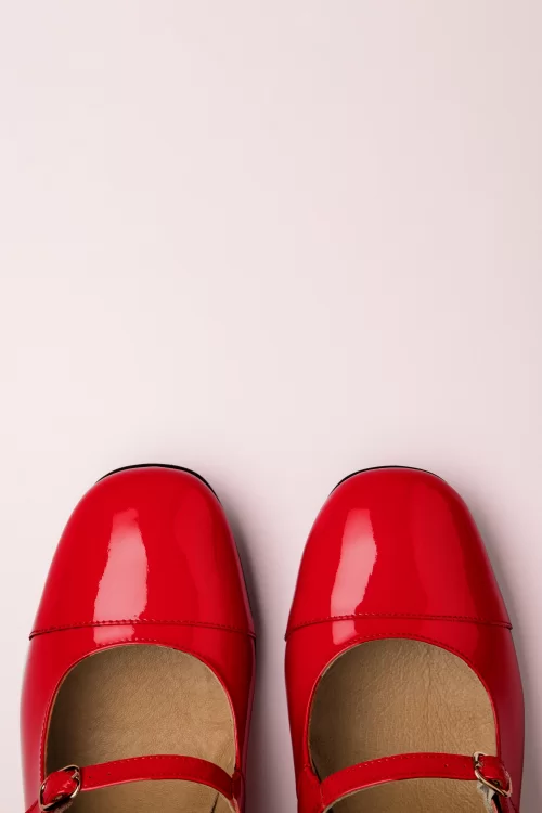 La Veintinueve Marcela lederen blokhak pumps in lak rood