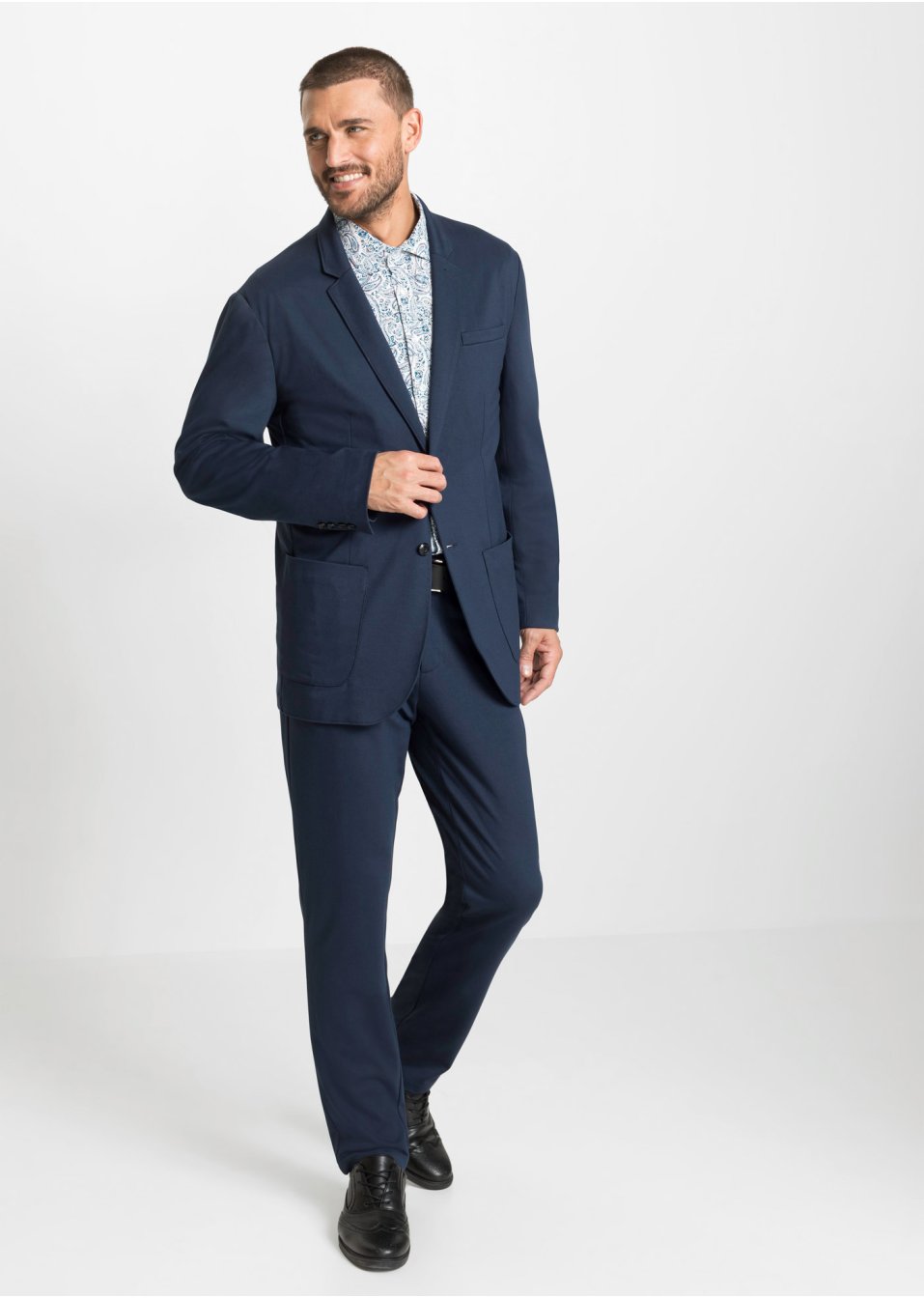 Costume 2 pièces : veste de costume et pantalon