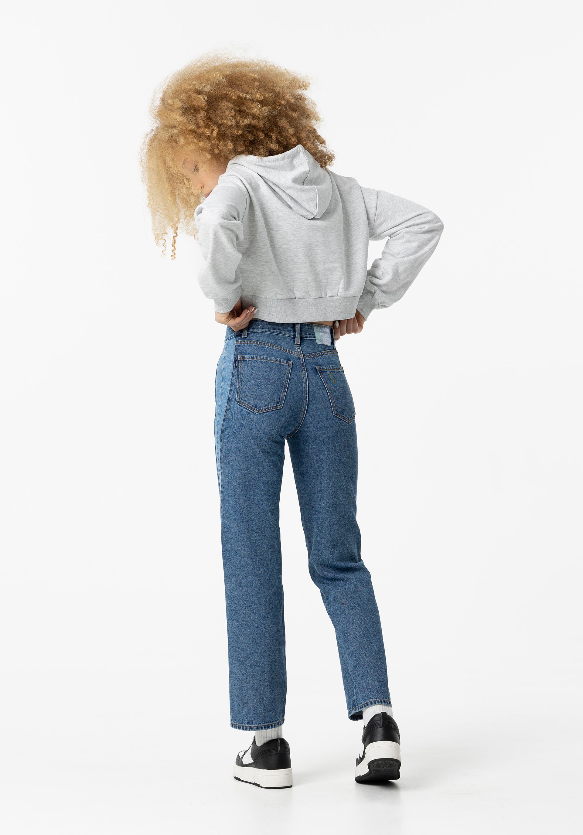 Jeans Taylor Straight Fit com Contraste