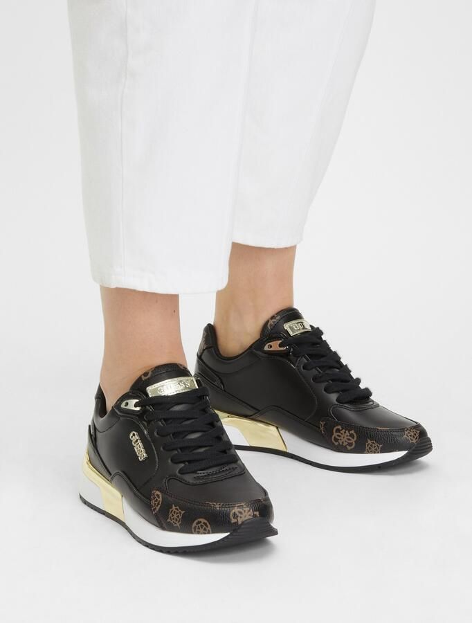 Guess Dames Sneakers Moxea Active Lady Zwart Bruin Multilogo Black Dames