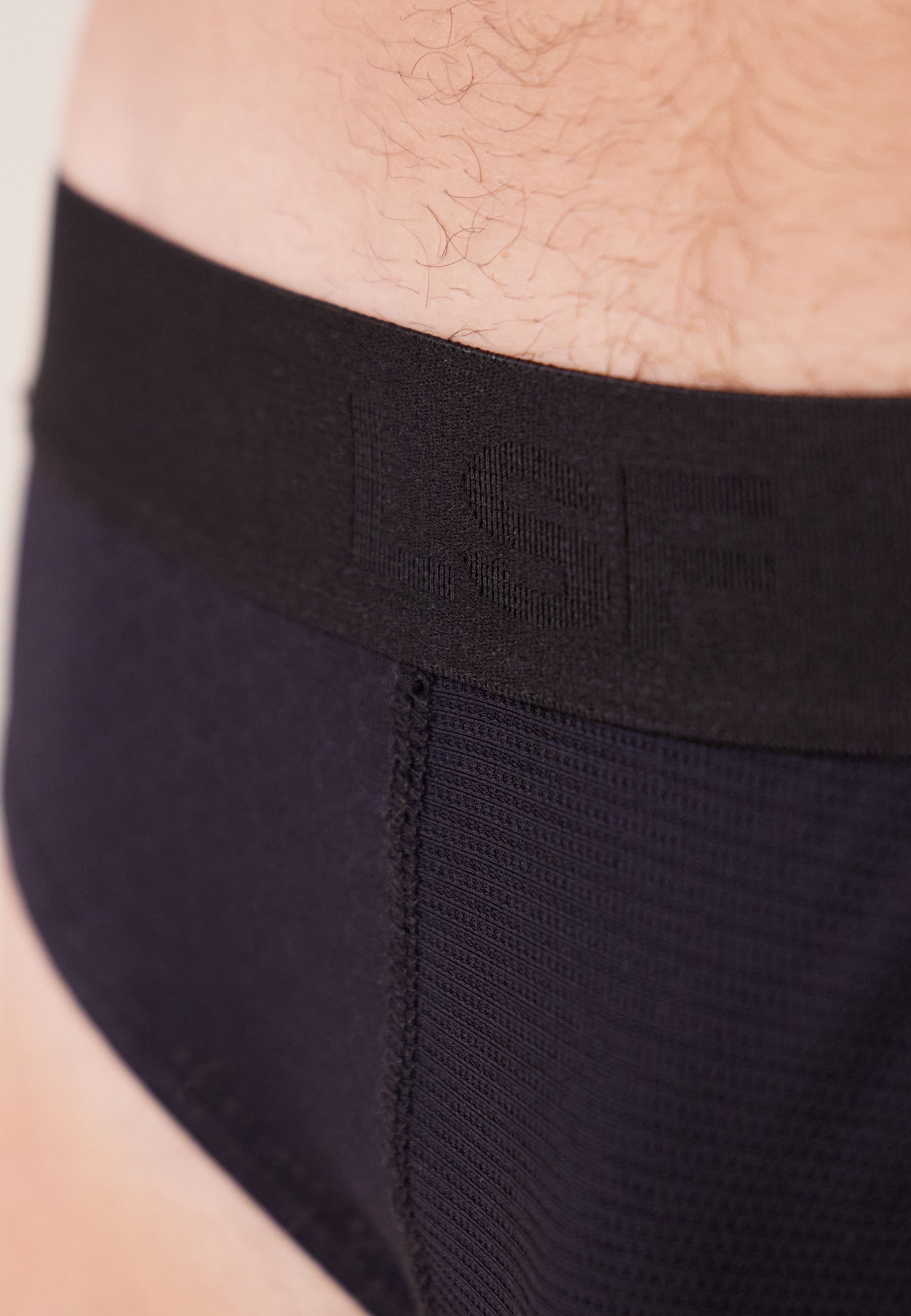 Slip en polyamide-Mike Training Noir