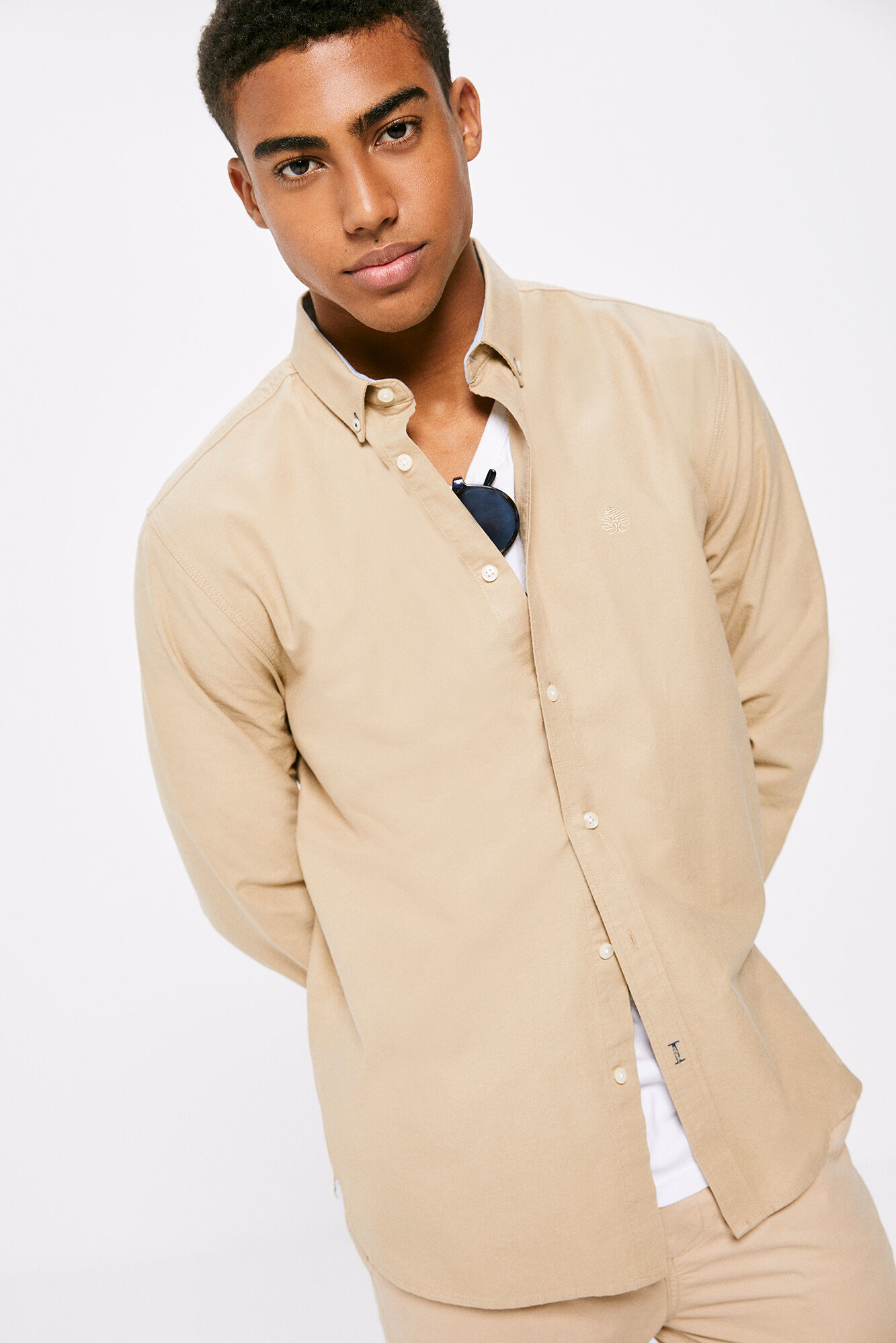 Camisa Oxford, cor - bege médio
