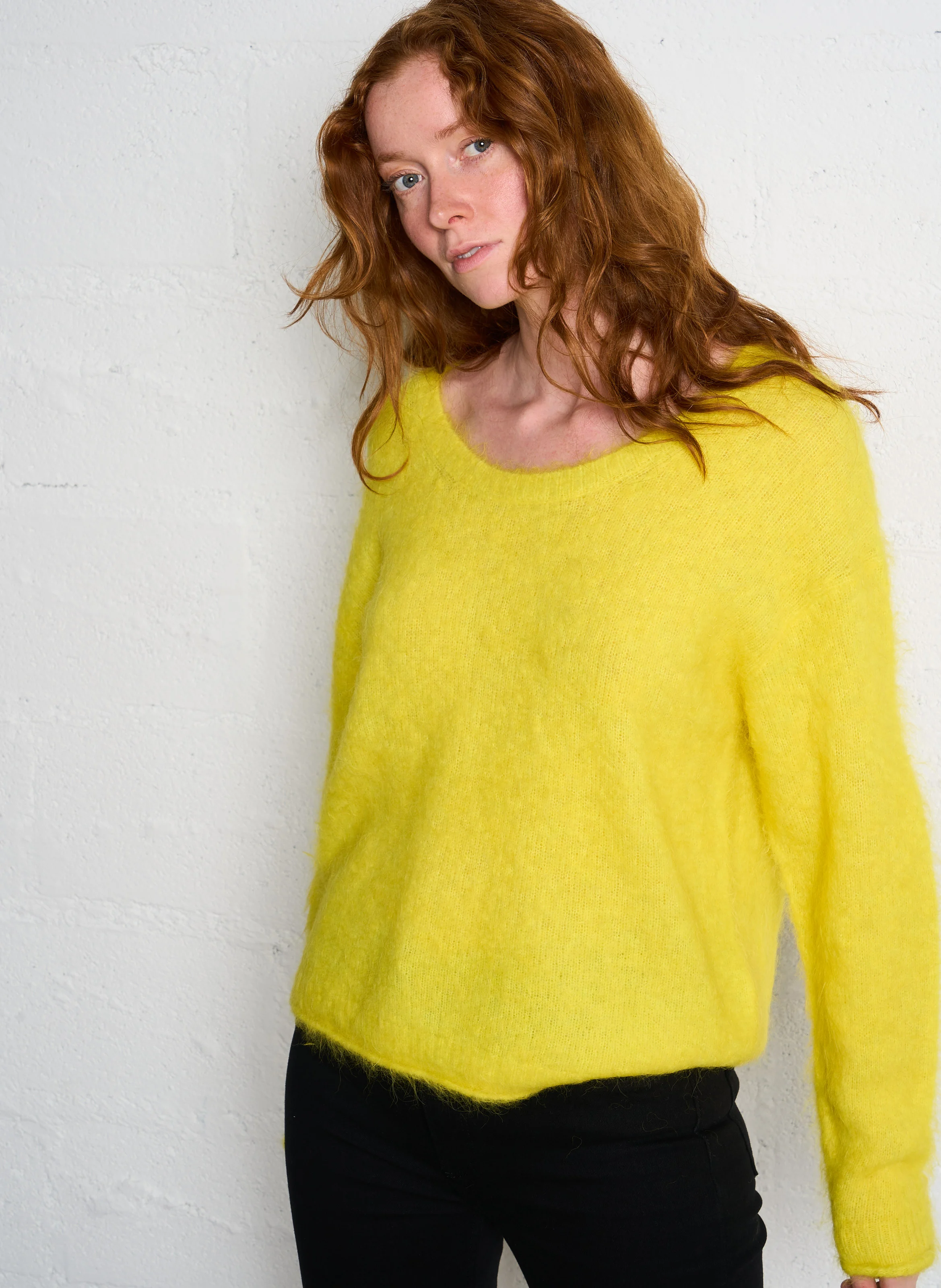 NUNY - Pull col V en laine mélangée | Jaune