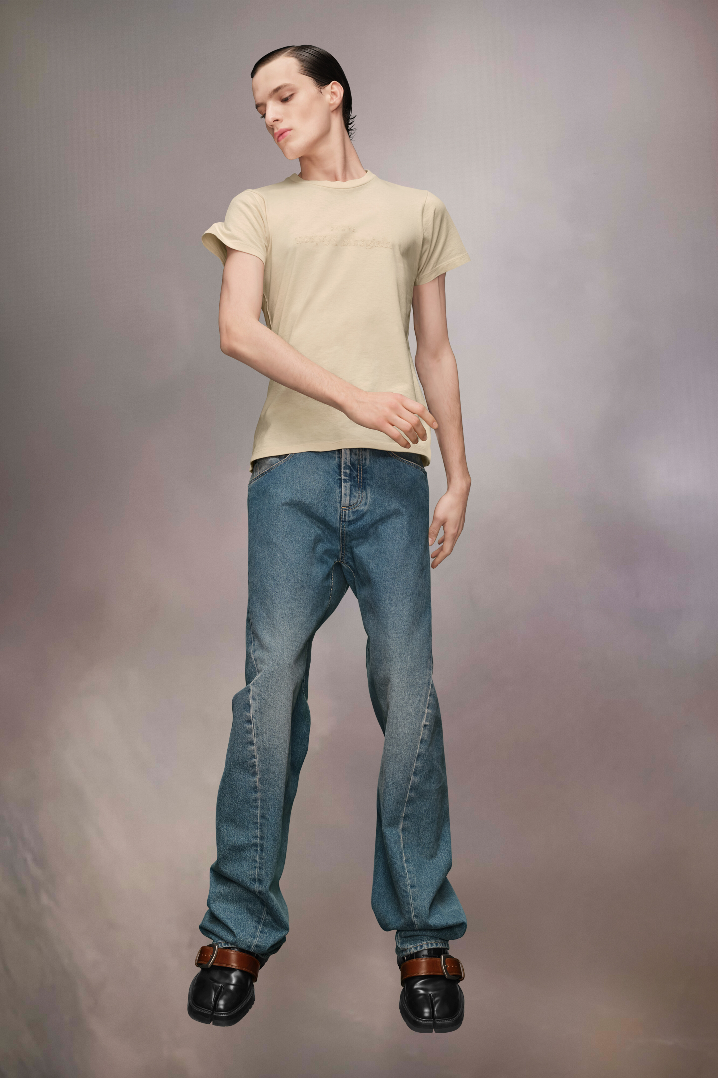 Jeans à couture diagonale