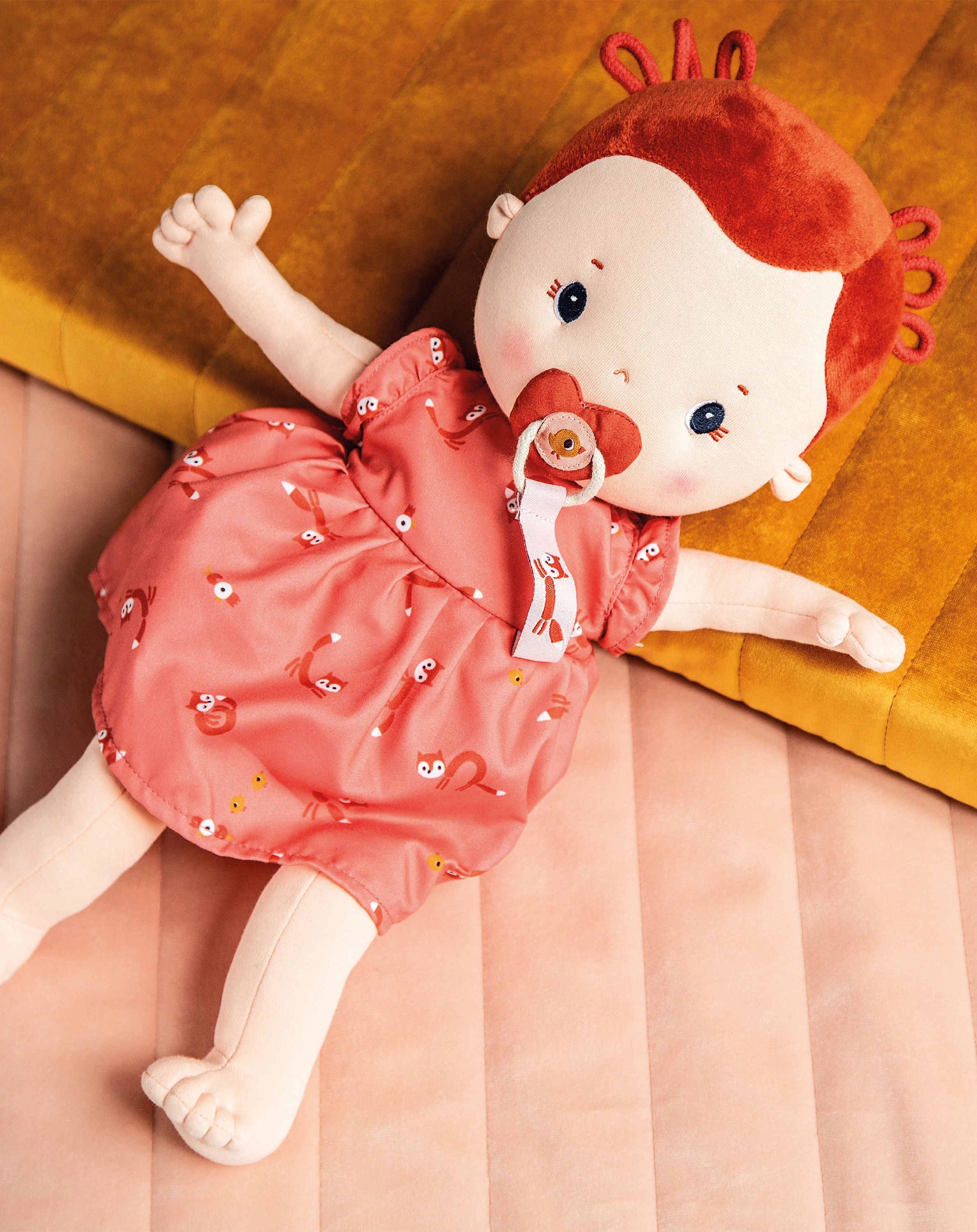 Stoffpuppe ROSE mit Schnuller (36cm)