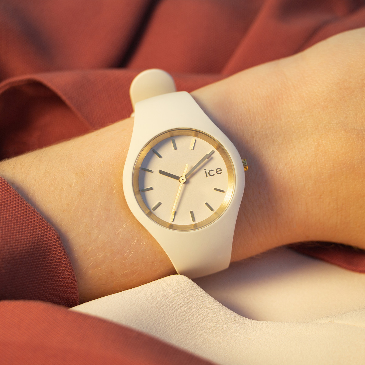 Montre Ice Watch Femme silicone beige