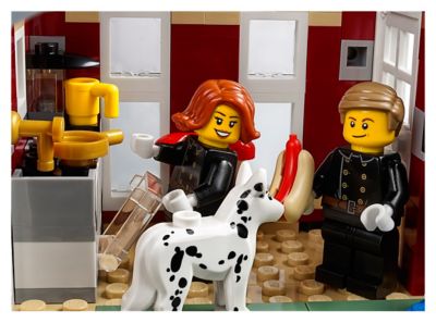 LEGO Brandweerkazerne in winterdorp (10263)