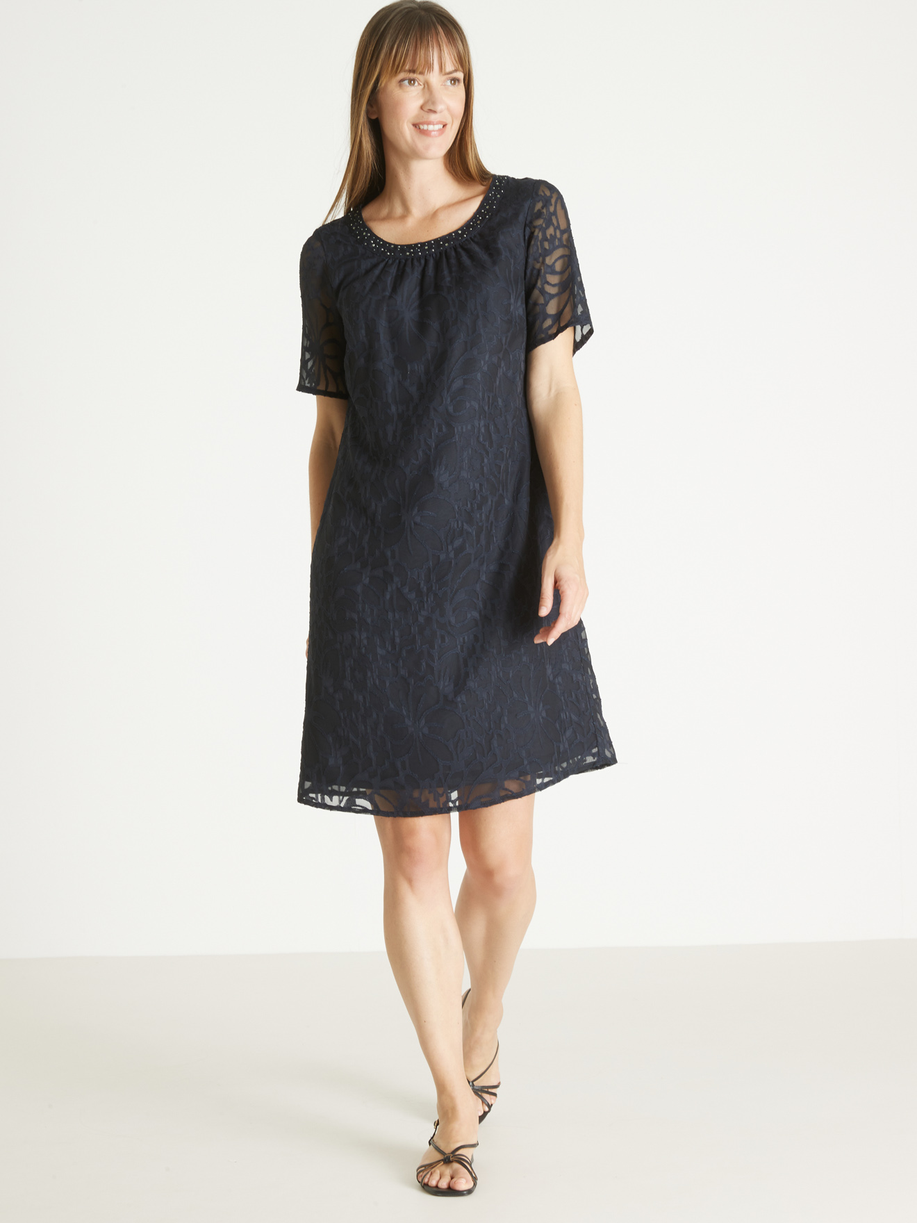 Robe housse cérémonie effet dentelle