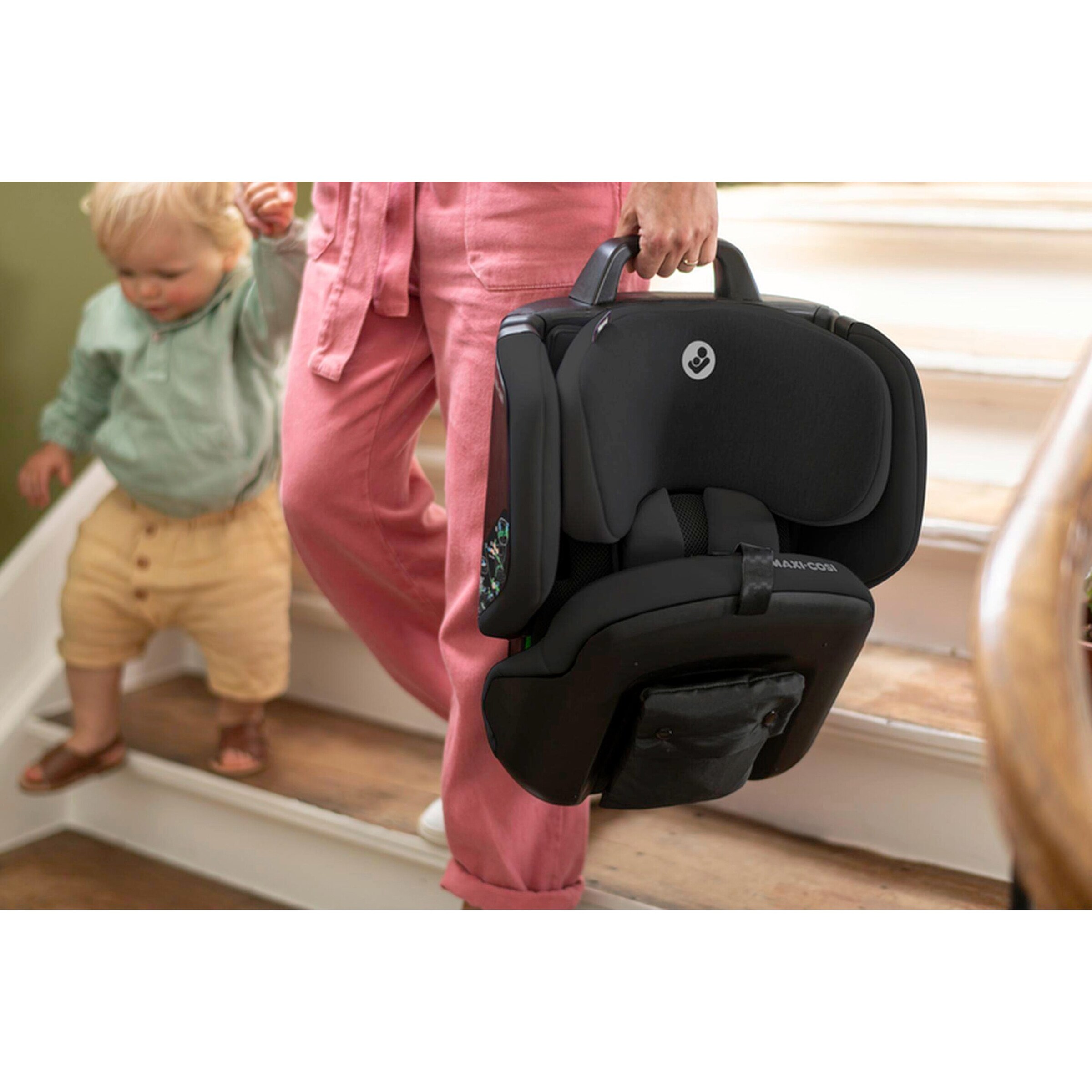 Maxi-Cosi Kindersitz Nomad Plus i-Size authentic black
