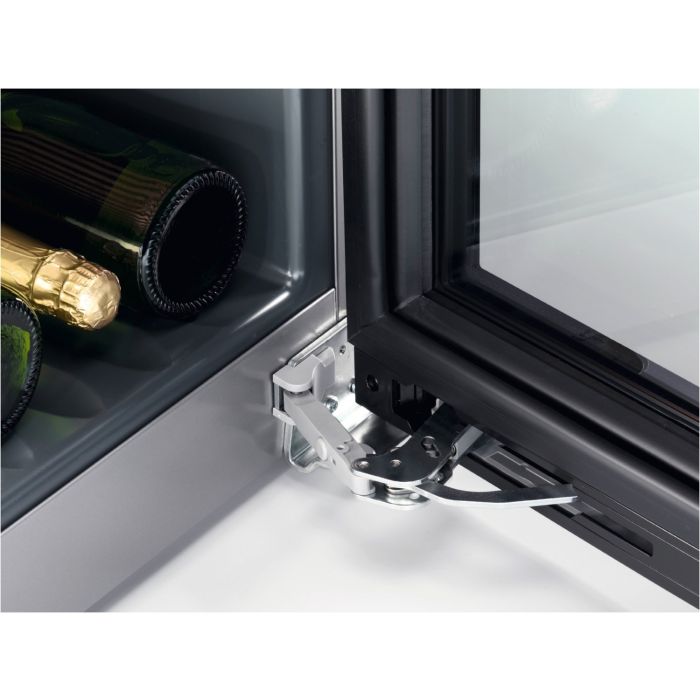 Miele Unterbau-Weintemperierschrank KWT 6322 UG